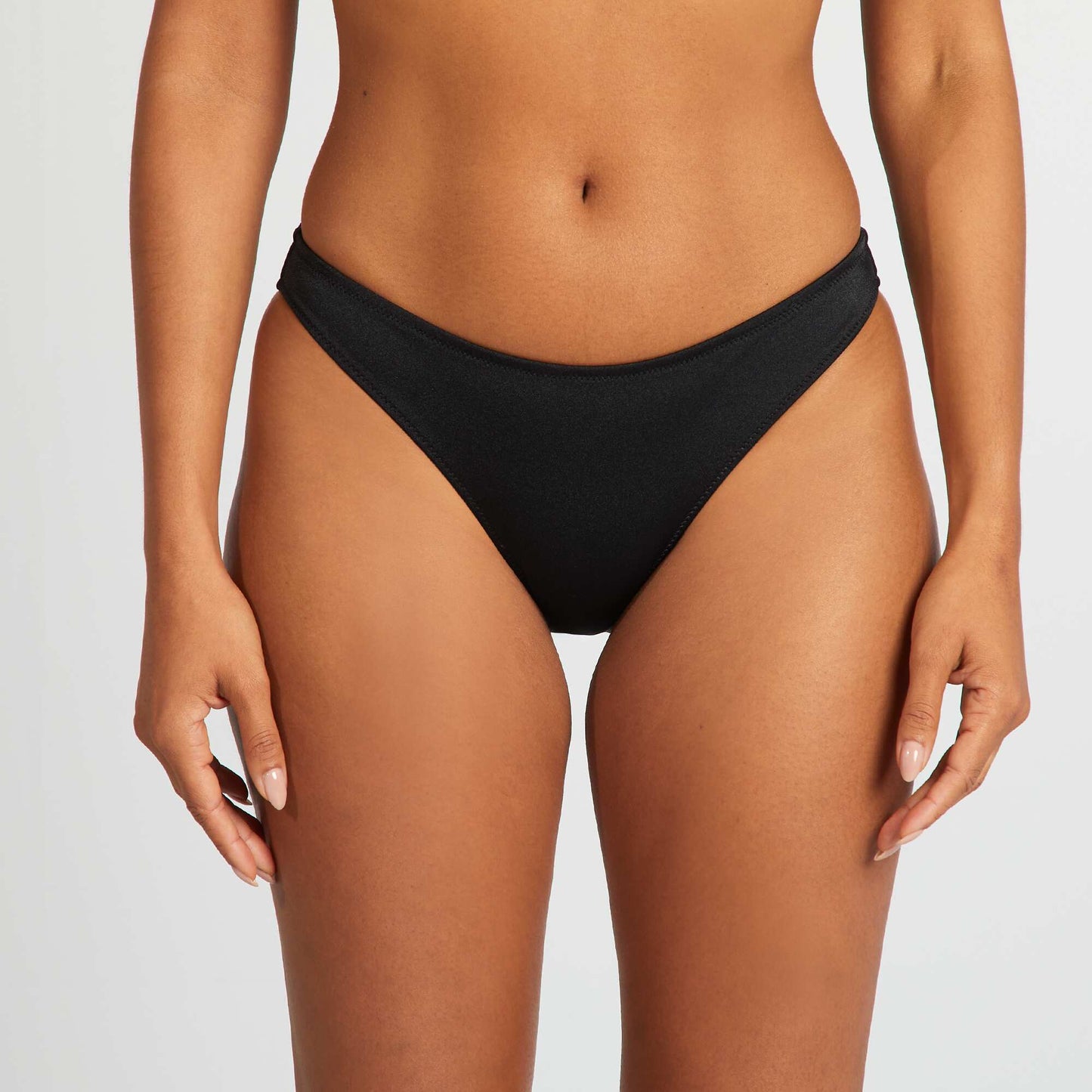 Braguita de bikini básica NEGRO