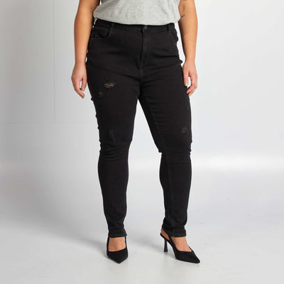 Pantalón slim elástico NEGRO