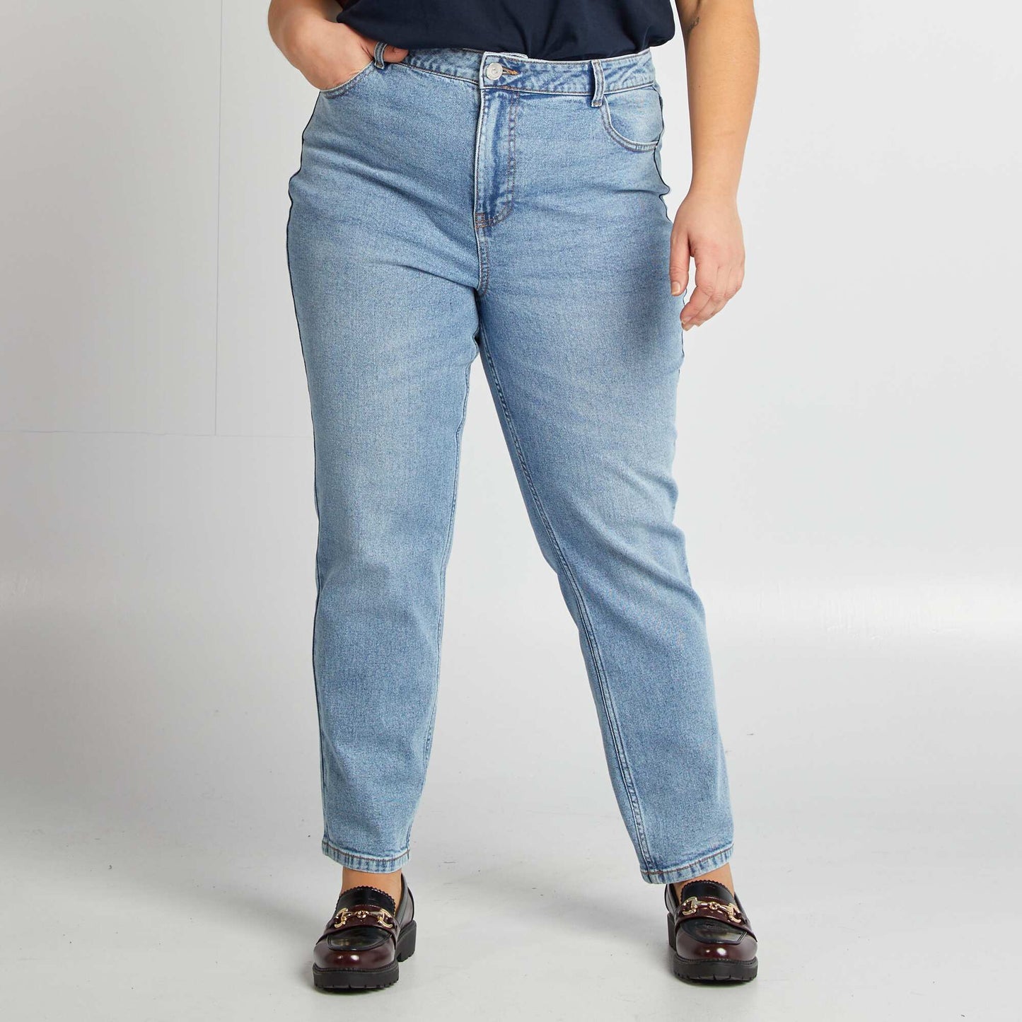 Jean recto de tiro alto AZUL