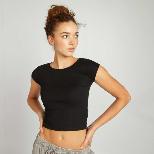 Camiseta crop top de manga corta NEGRO