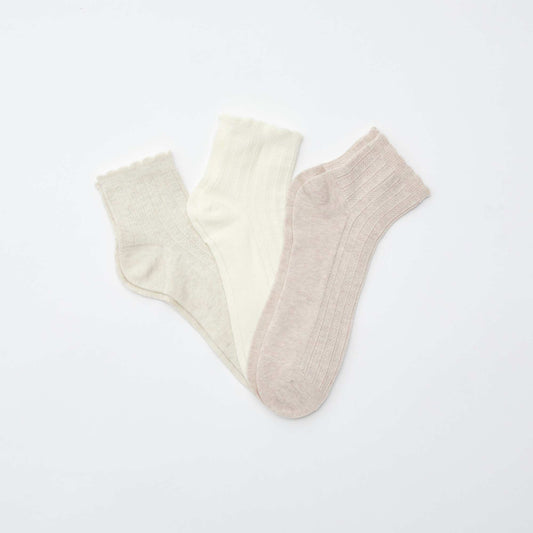 Medias altura media BEIGE