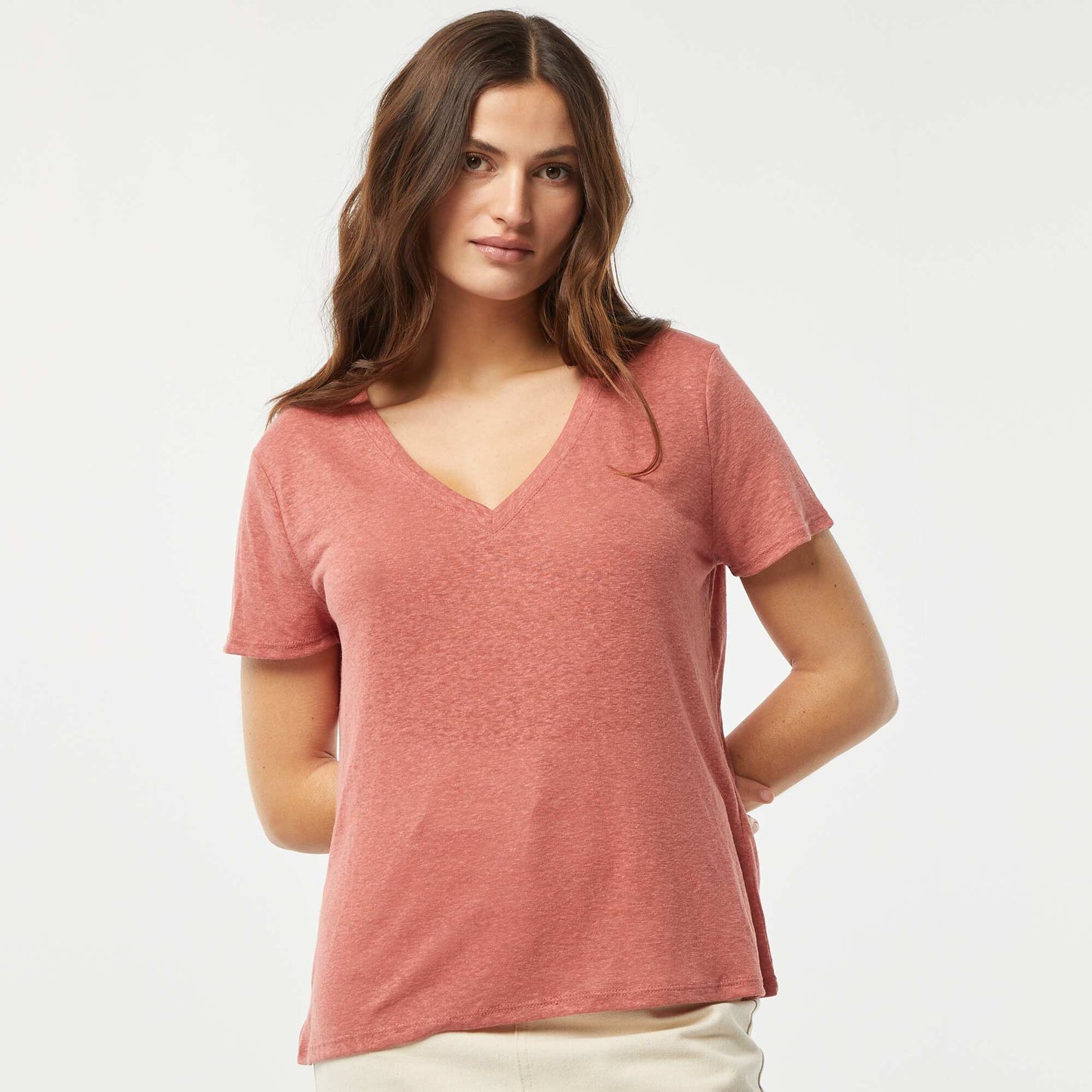 Camiseta básica de mezcla de lino con cuello de pico ROSA