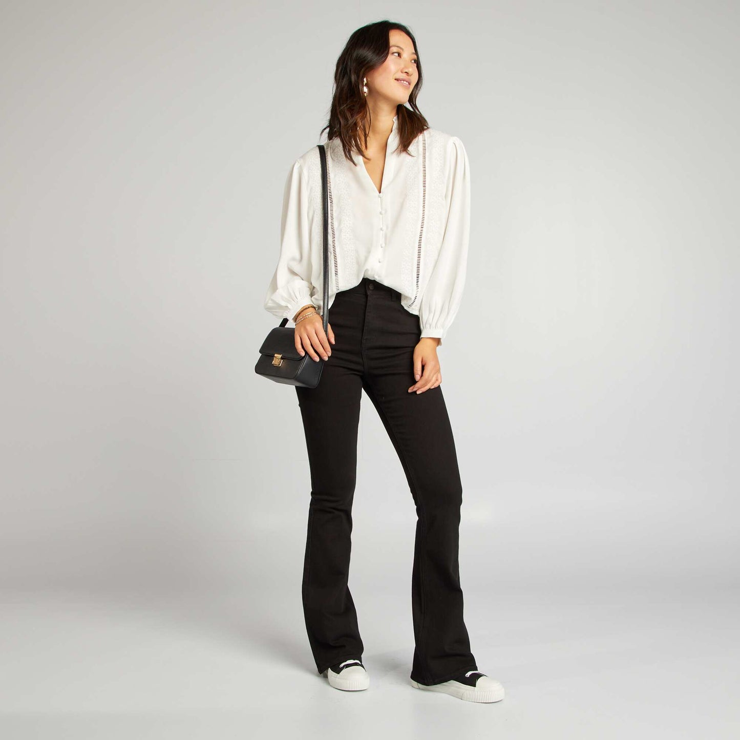 Blusa vaporosa con bordado de volantes y punto calado BLANCO