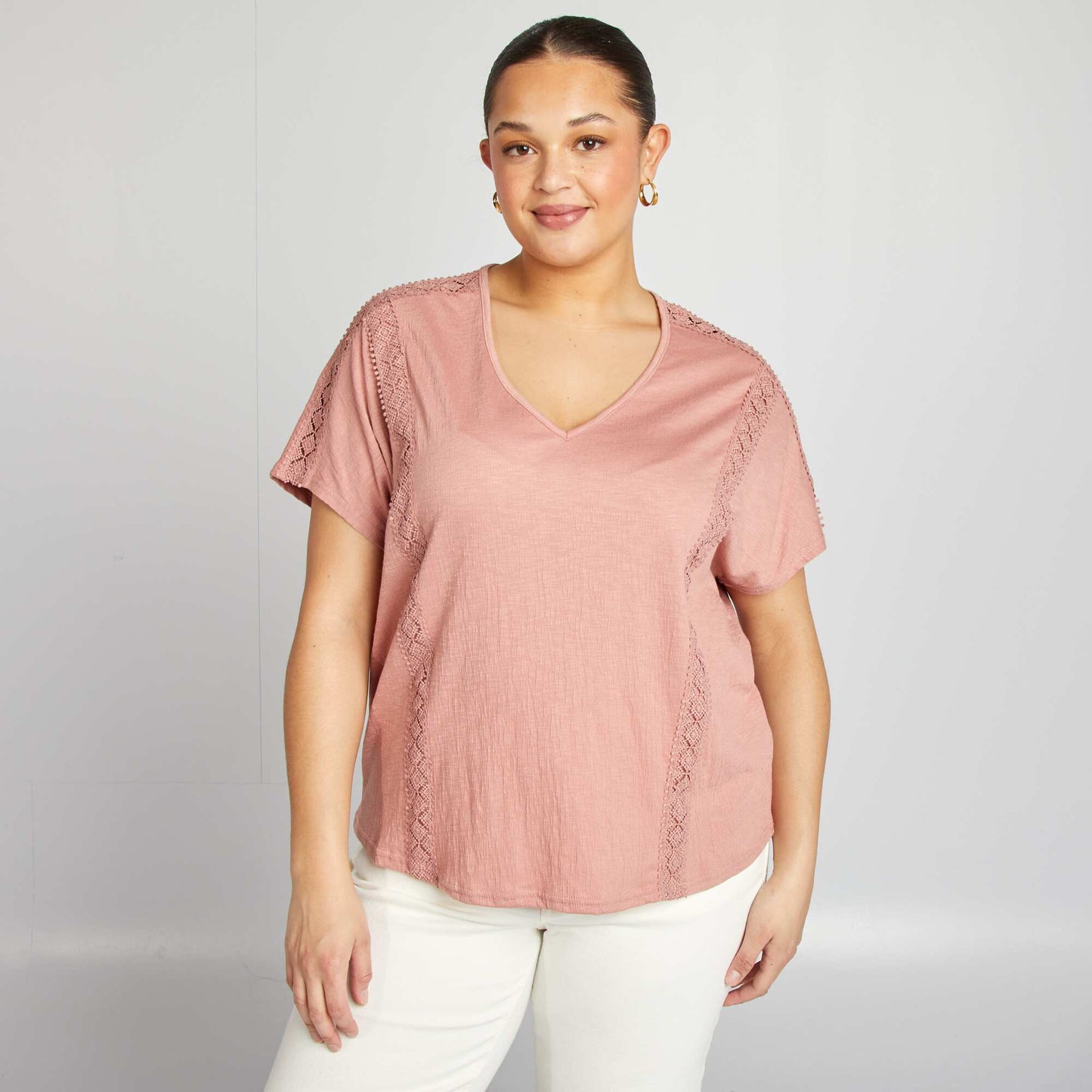 Blusa de tejido de crepé con bordados ROSA