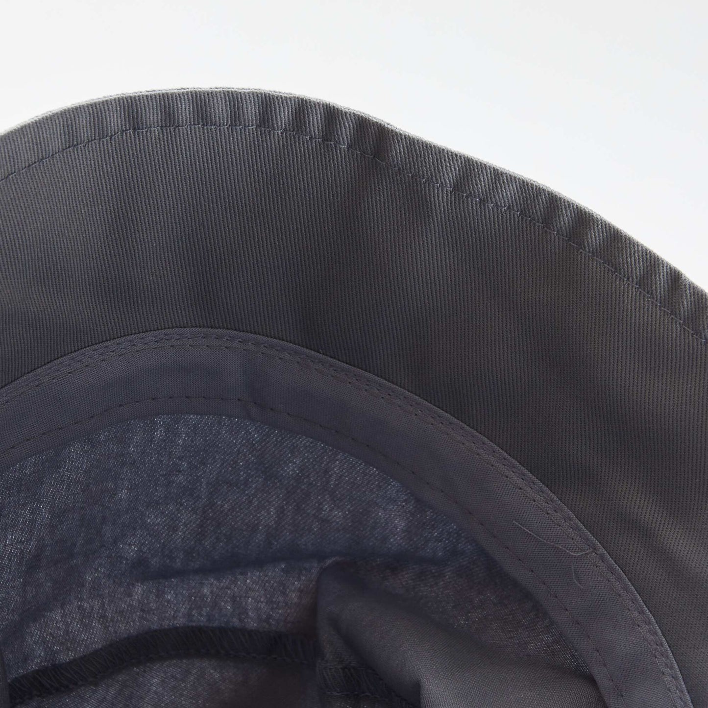 Gorro bucket liso GRIS