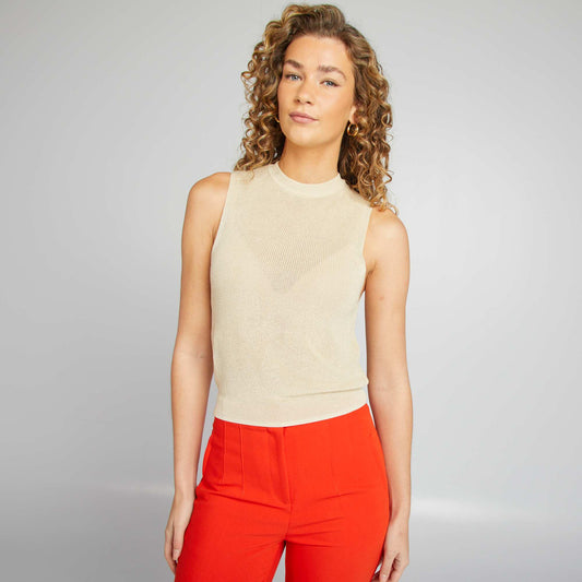 Camiseta sin mangas con cuello americano BEIGE