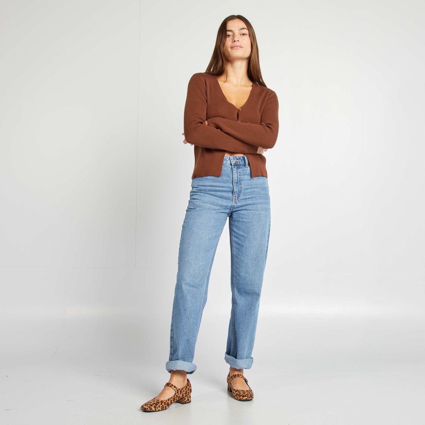 Chaqueta cropped de punto de canalé MARRON