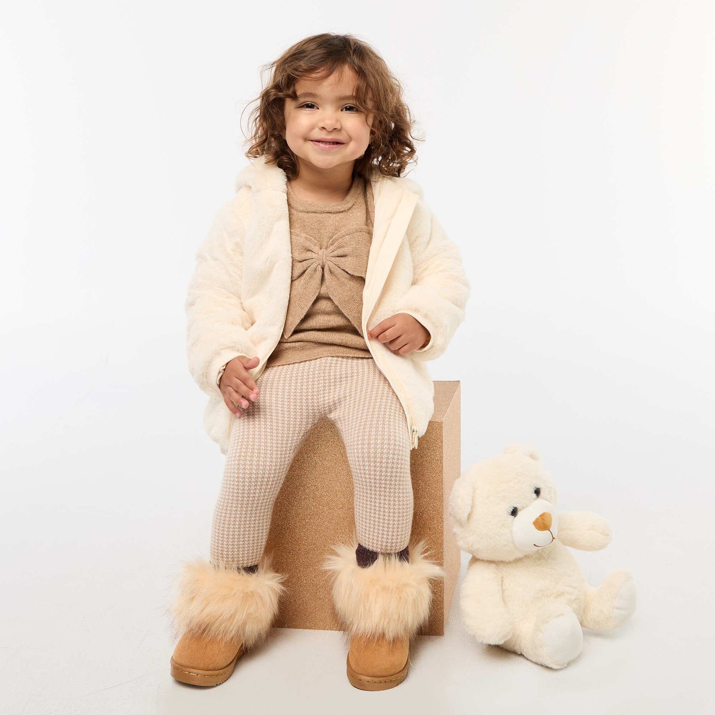 Chaqueta de pelo sintético con capucha BLANCO