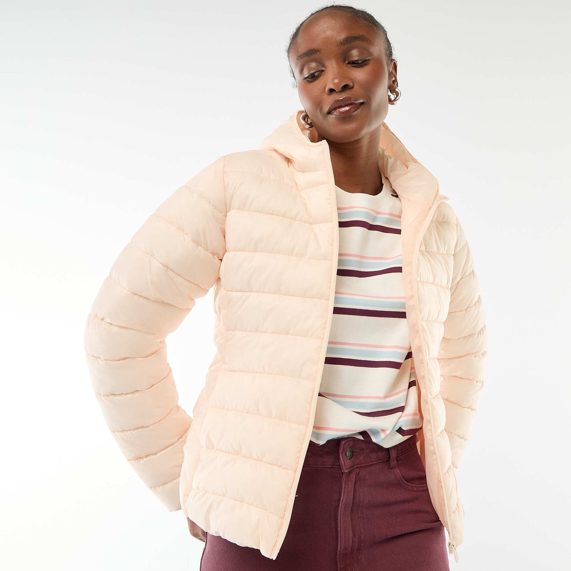 Campera ligera acolchada con capucha lisa ROSA