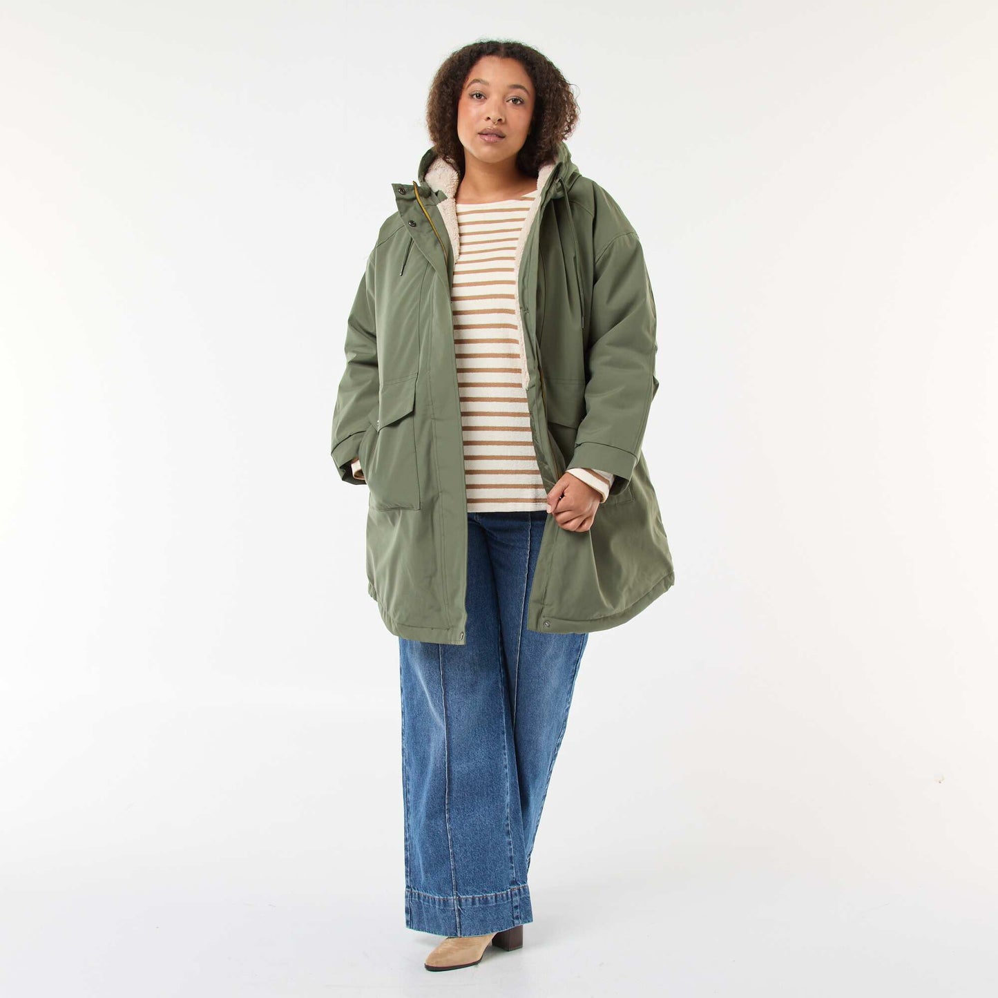 Parka repelente al agua con capucha efecto borreguito VERDE