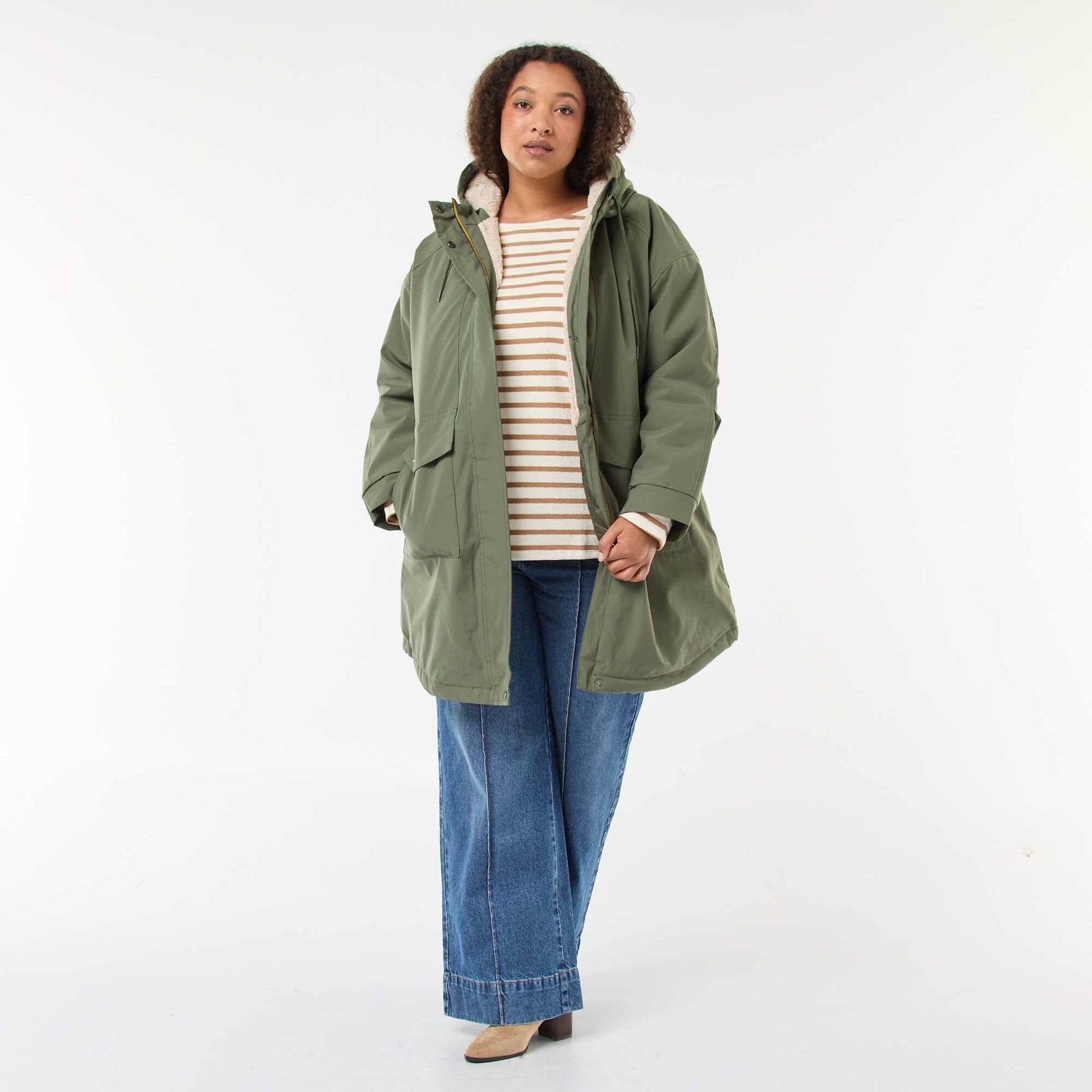 Parka repelente al agua con capucha efecto borreguito VERDE