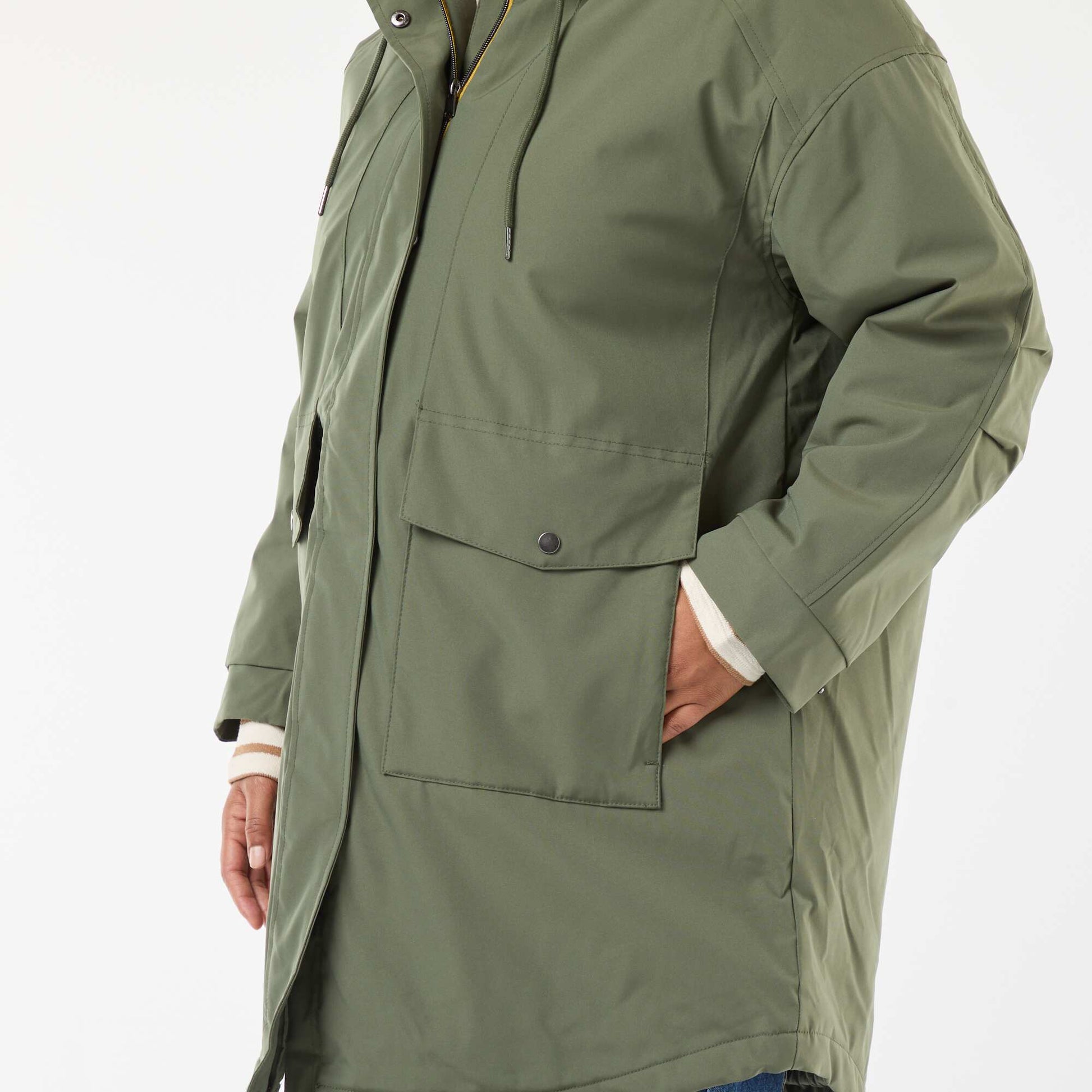 Parka repelente al agua con capucha efecto borreguito VERDE