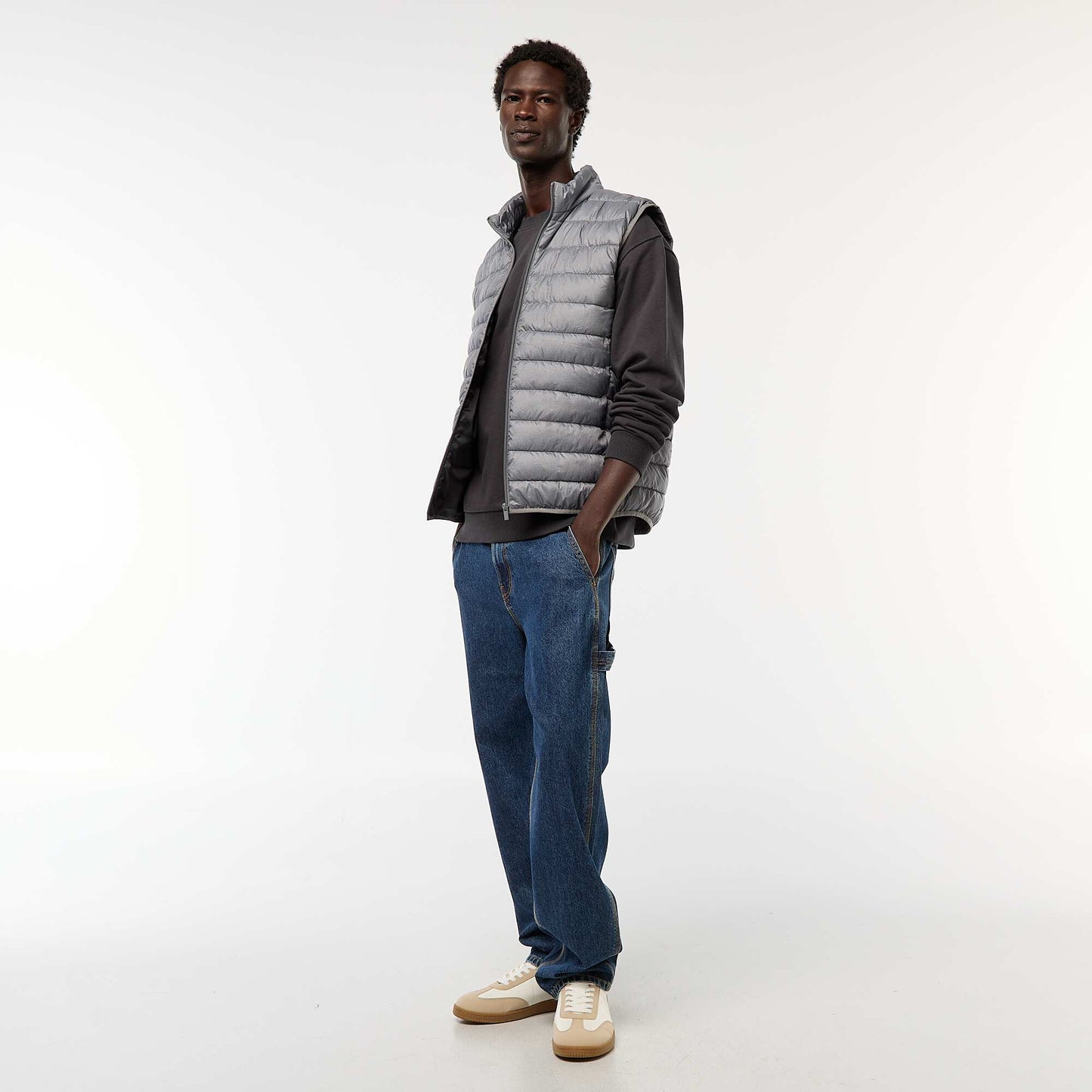 Anorak impermeable sin mangas liso GRIS