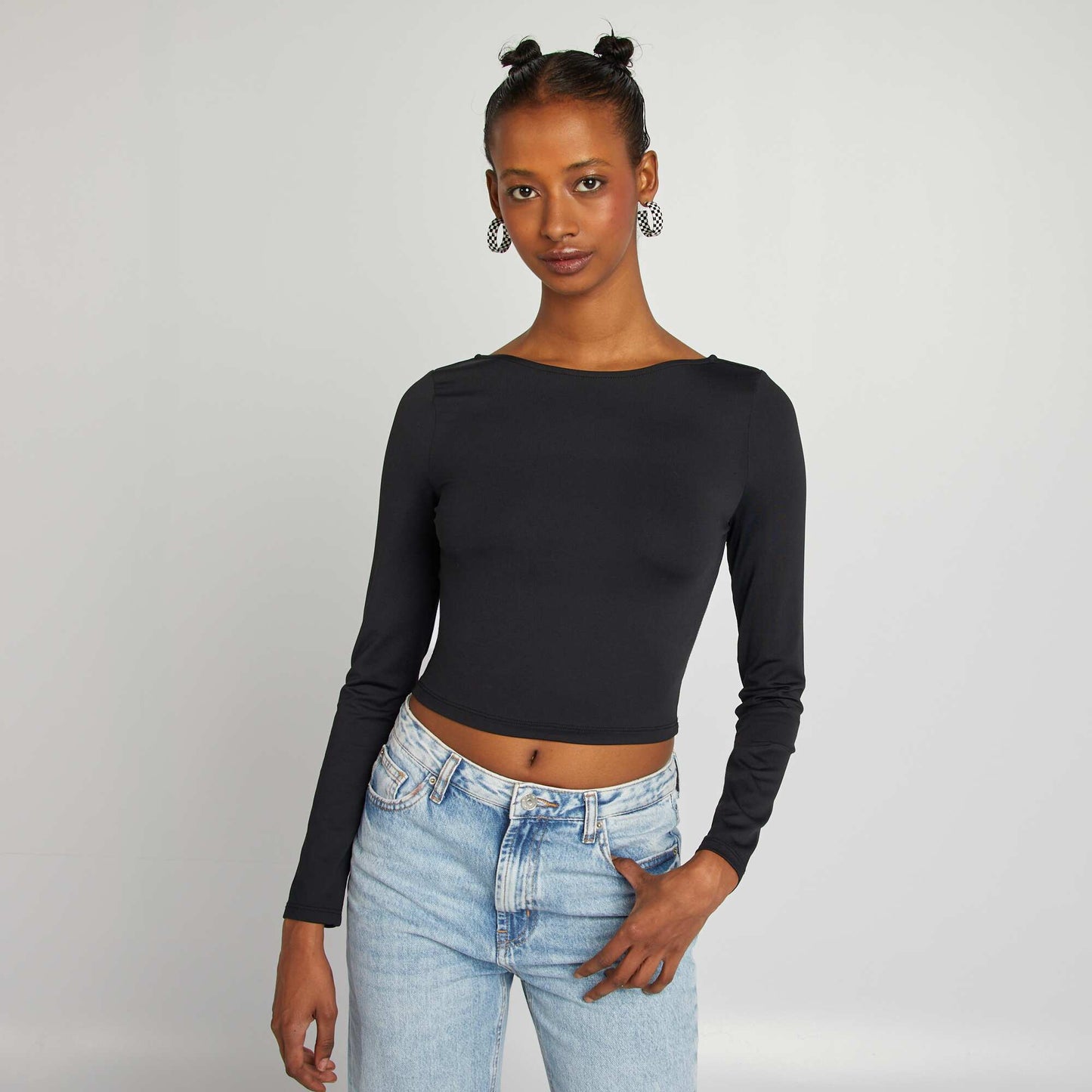 Camiseta crop top cruzada en la parte trasera NEGRO