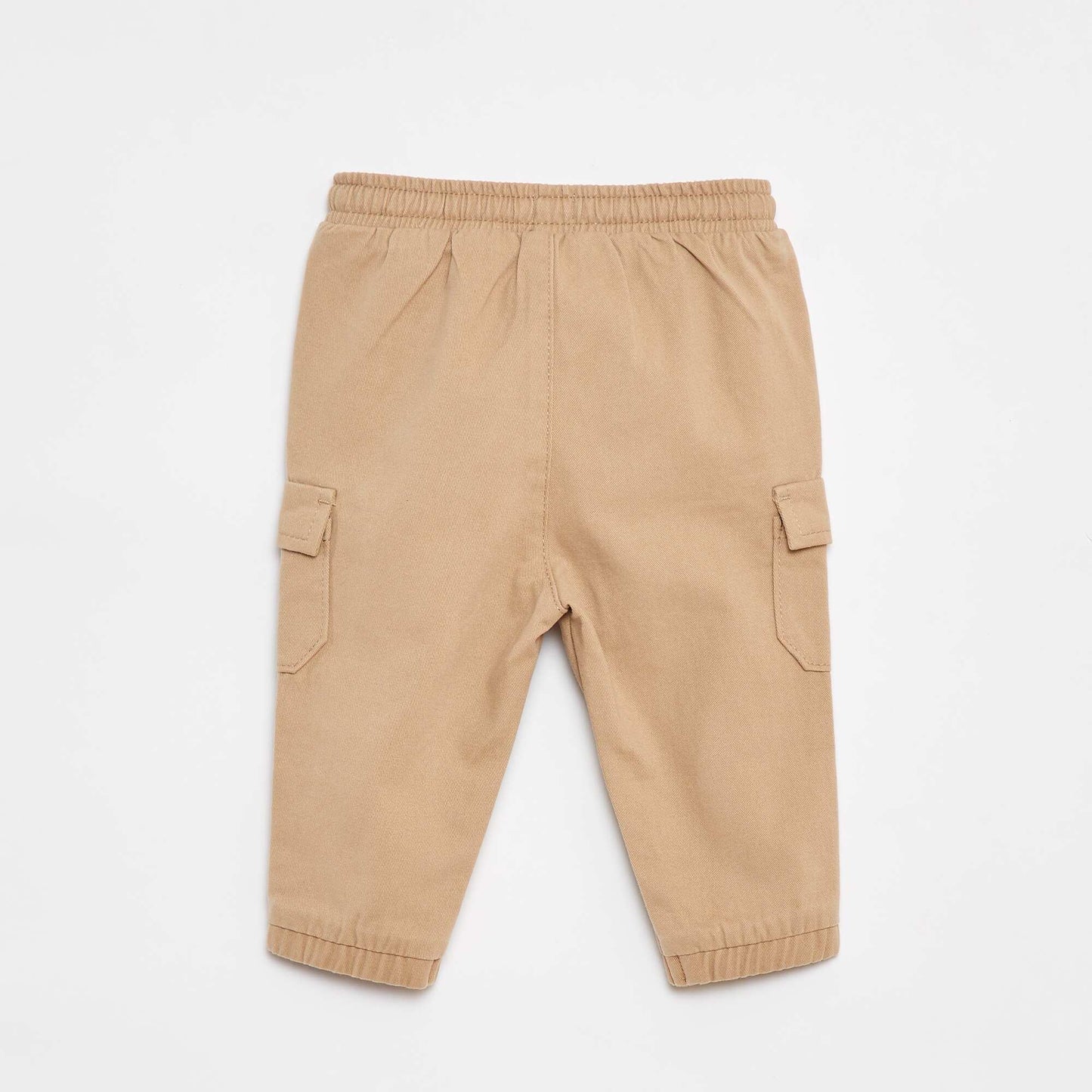 Pantalón jogger de sarga con bolsillos con solapa BEIGE