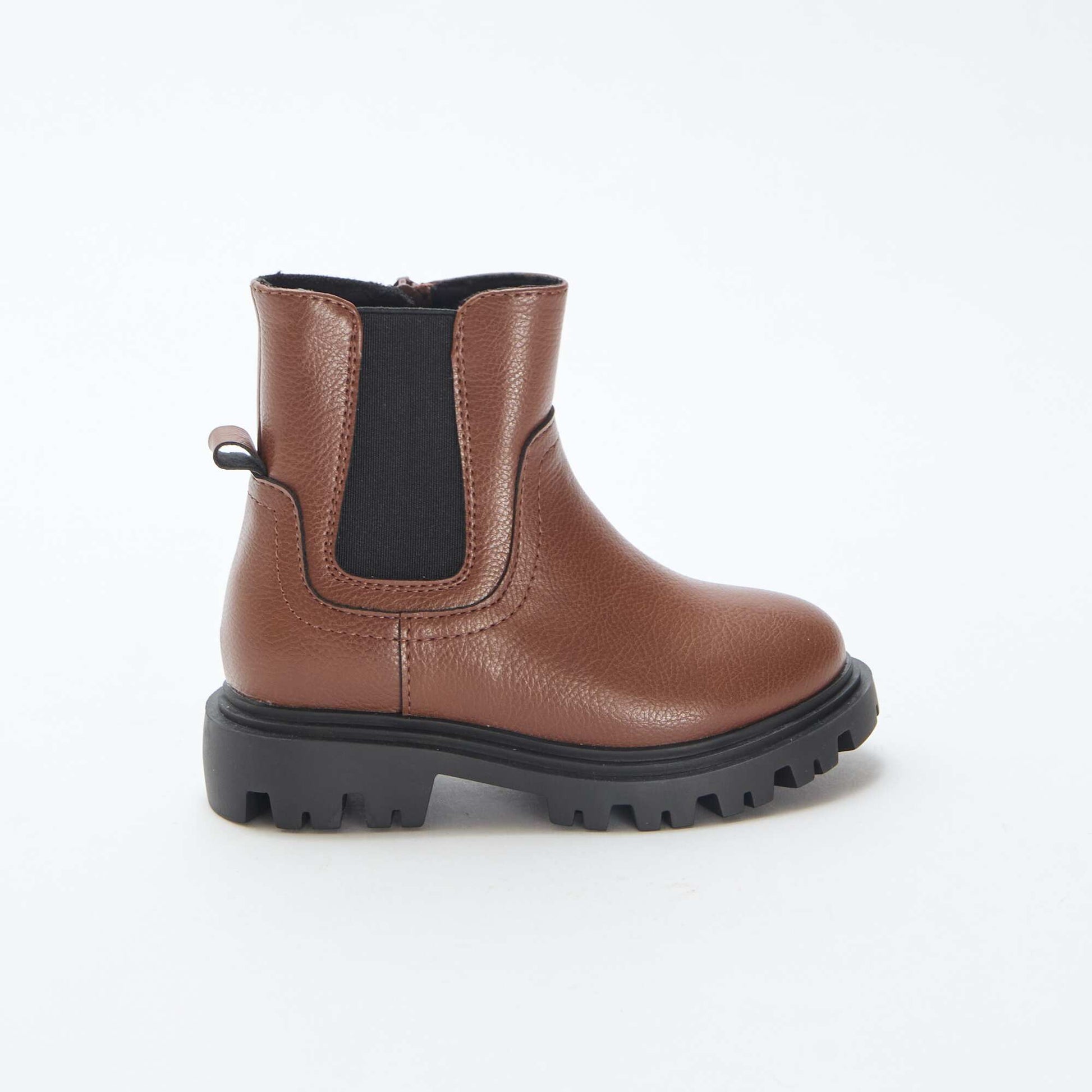 Botas ajustadas de polipiel MARRON