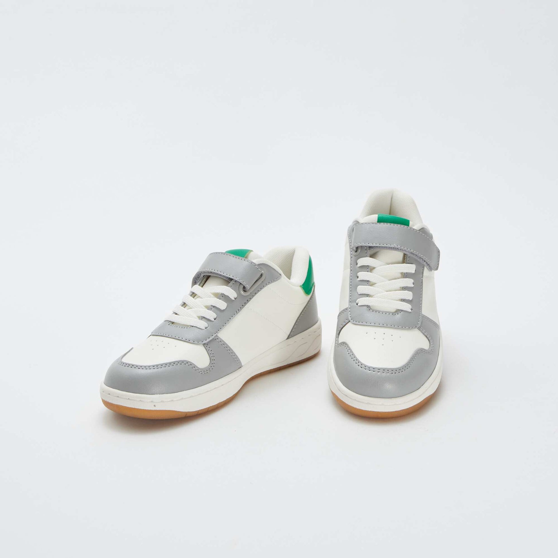 Zapatillas con velcro VERDE