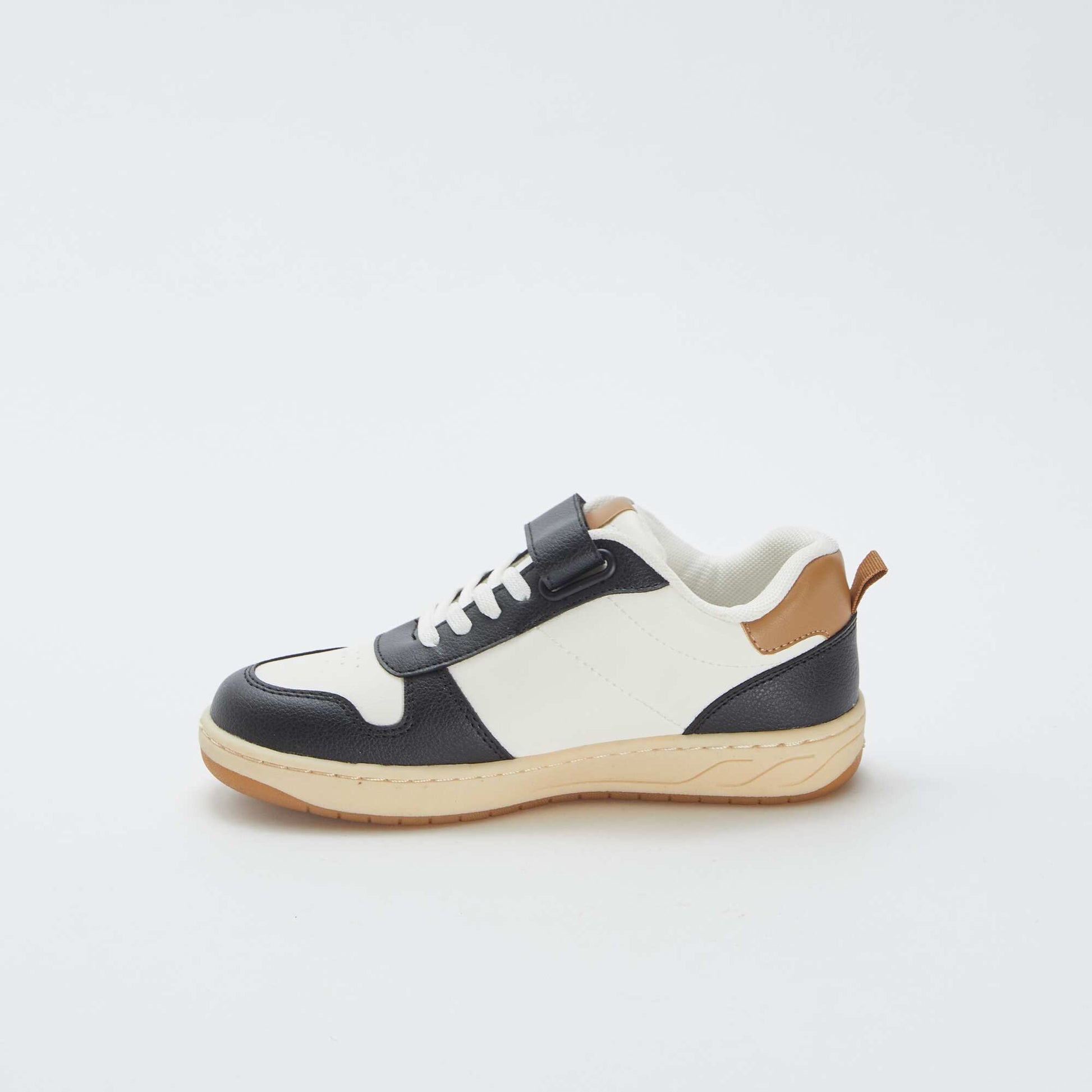 Zapatillas con velcro MARRON
