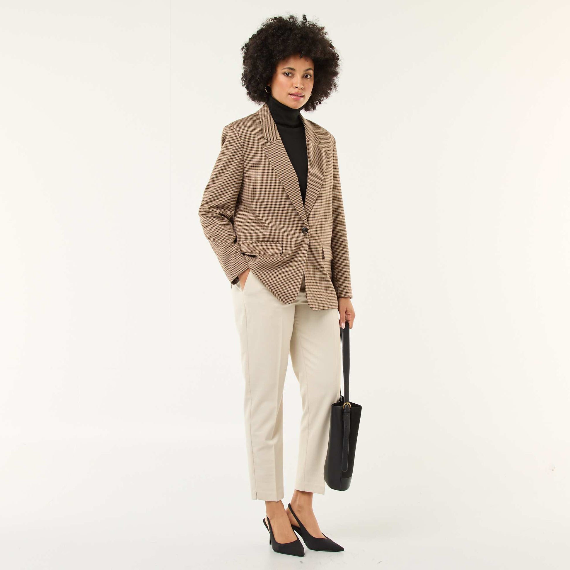 Pantalón pitillo liso con 2 bolsillos BEIGE
