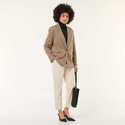 Pantalón pitillo liso con 2 bolsillos BEIGE