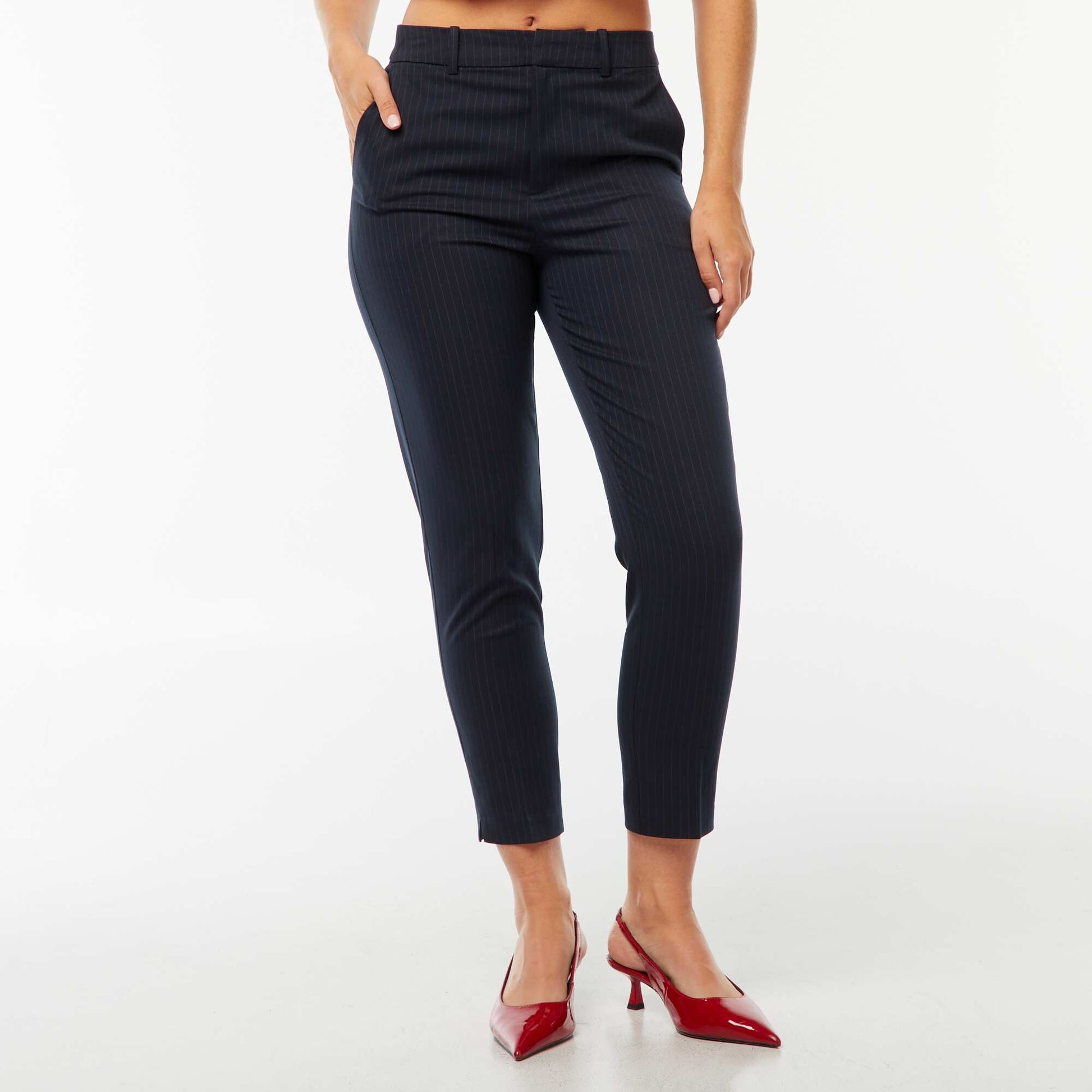 Pantalón pitillo liso con 2 bolsillos AZUL
