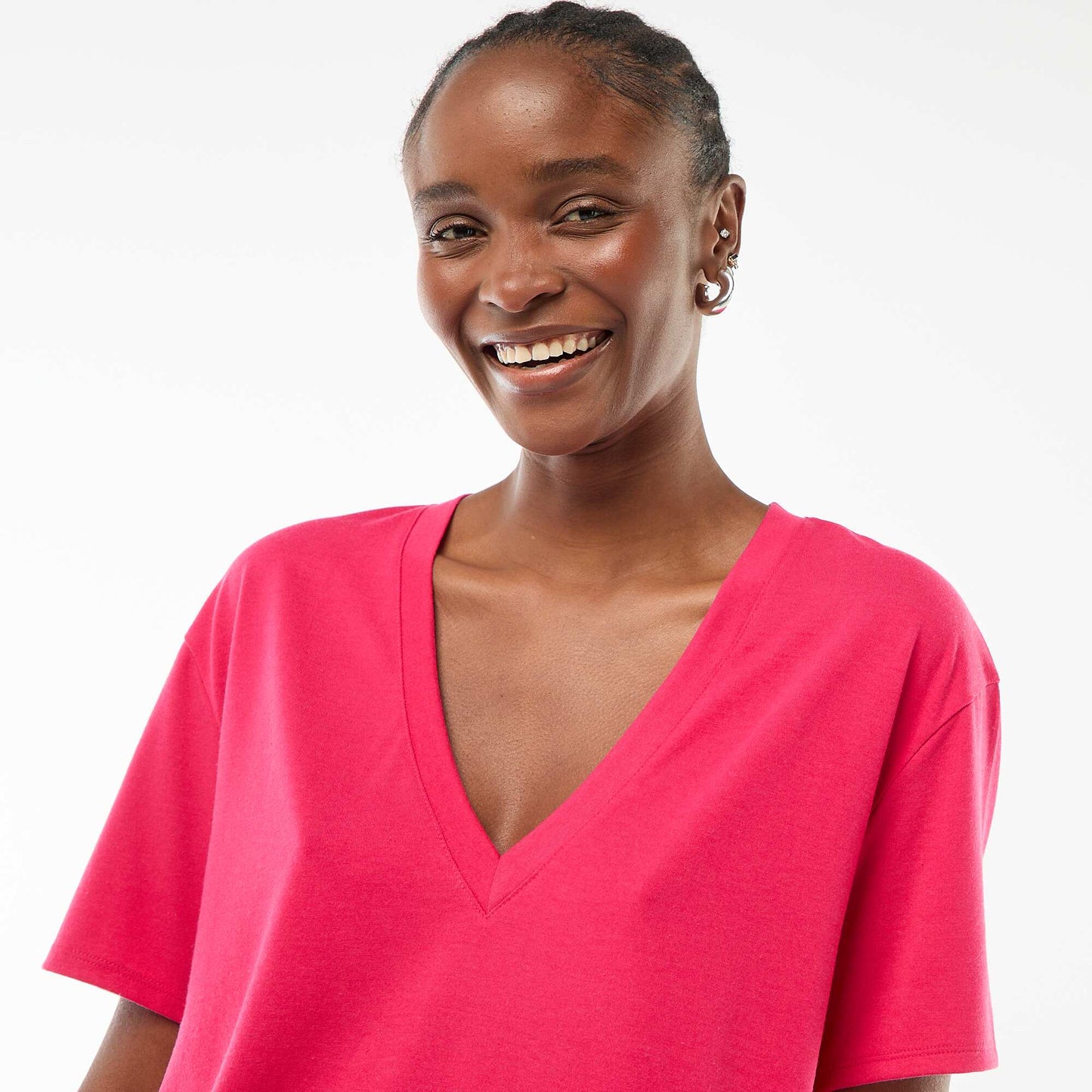 Camiseta de manga corta cuello de pico ROSA