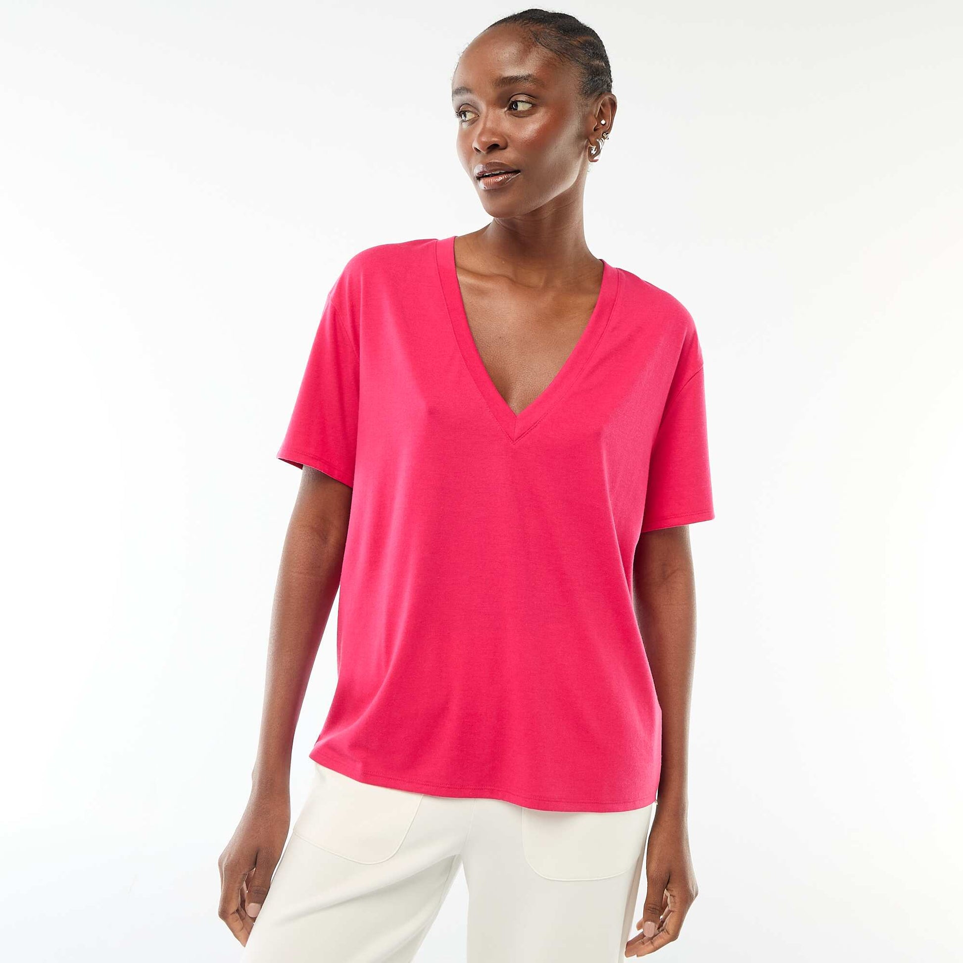 Camiseta de manga corta cuello de pico ROSA