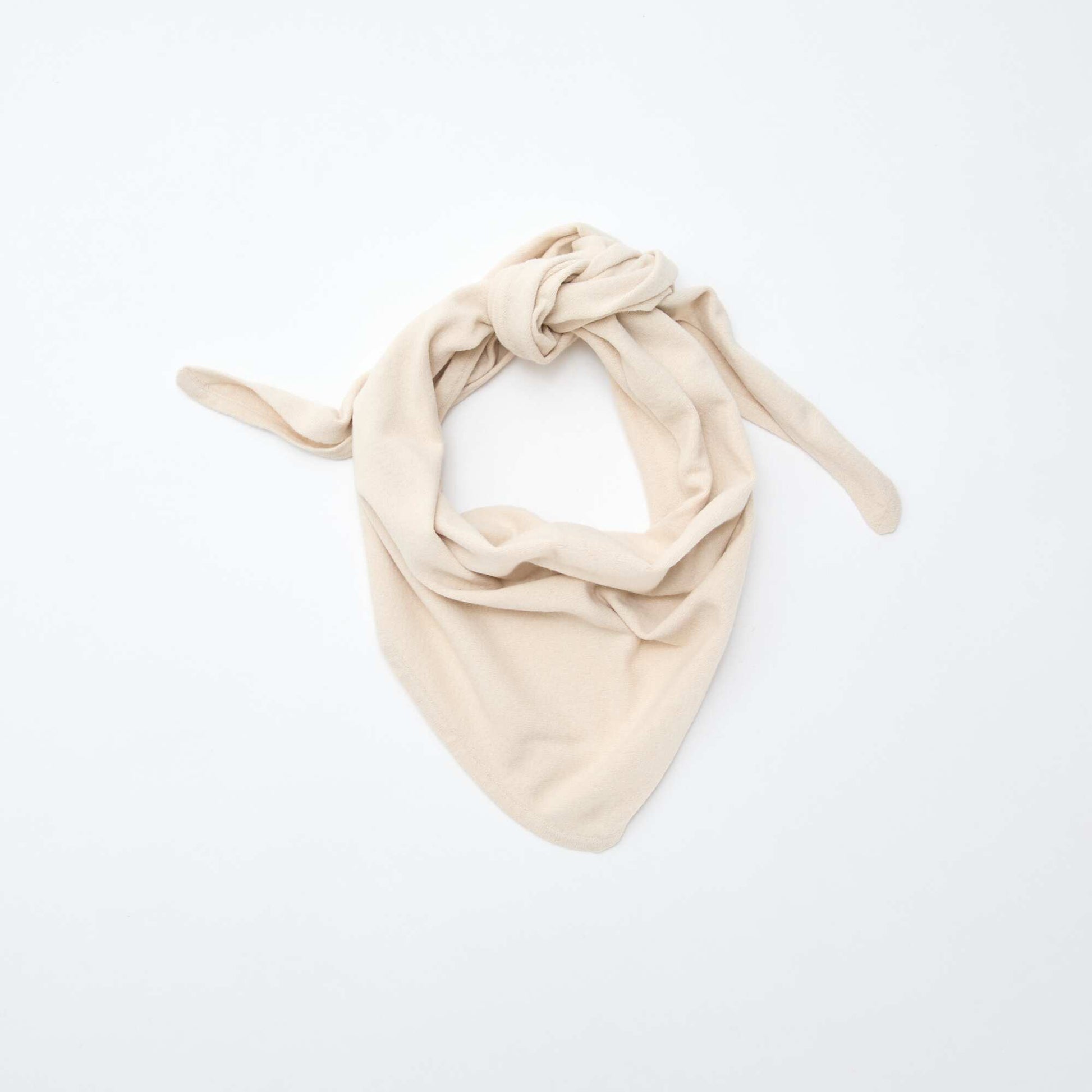Bufanda triangular de malla BEIGE