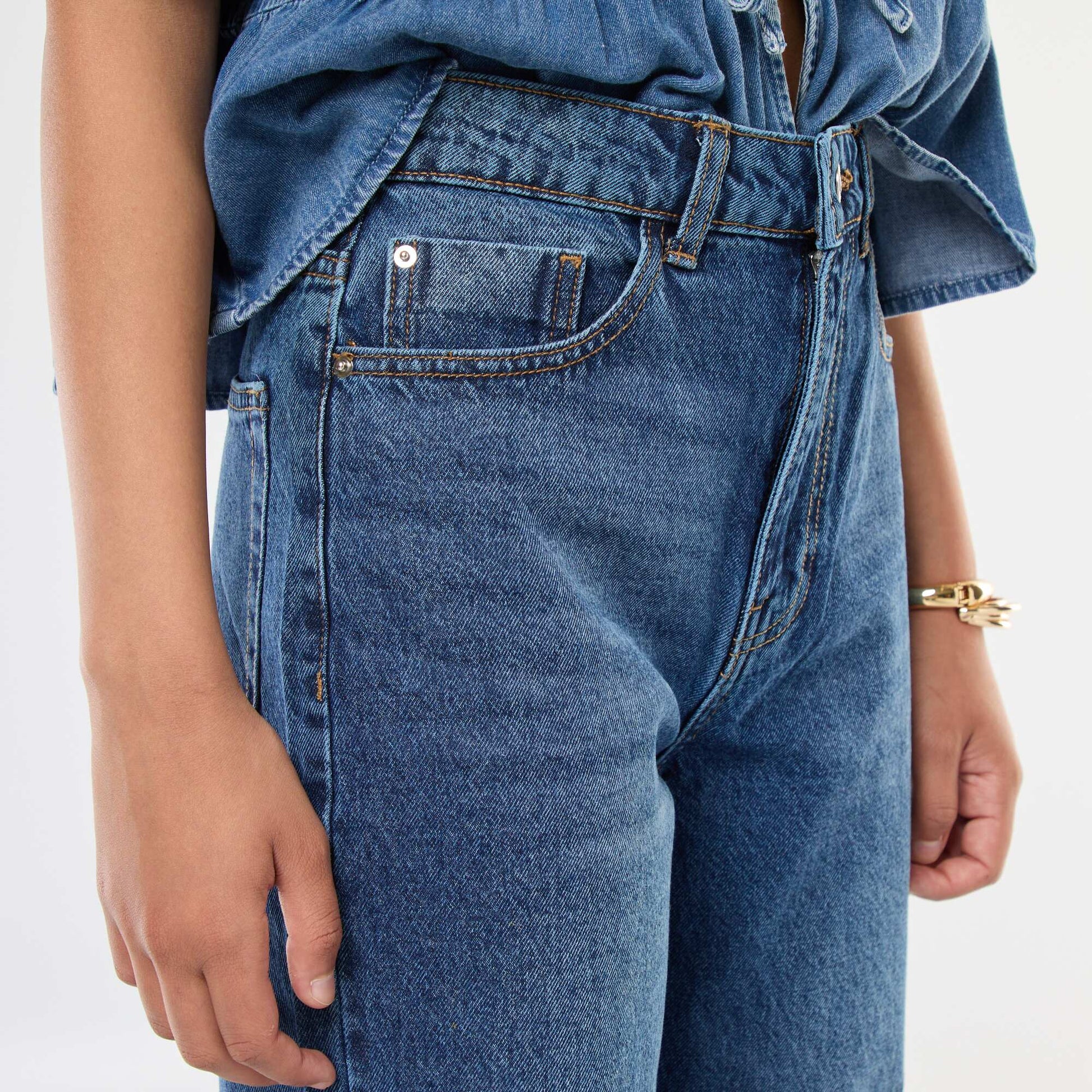 Jean recto de talle alto AZUL