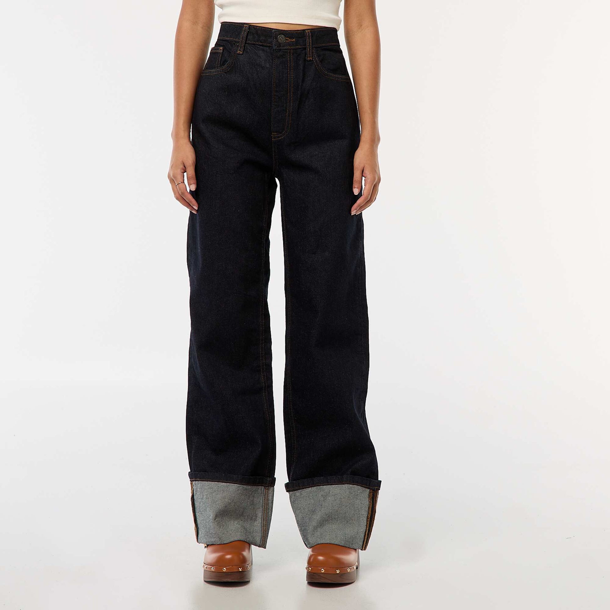 Jean regular / tiro alto con vuelta ancha en el bajo AZUL