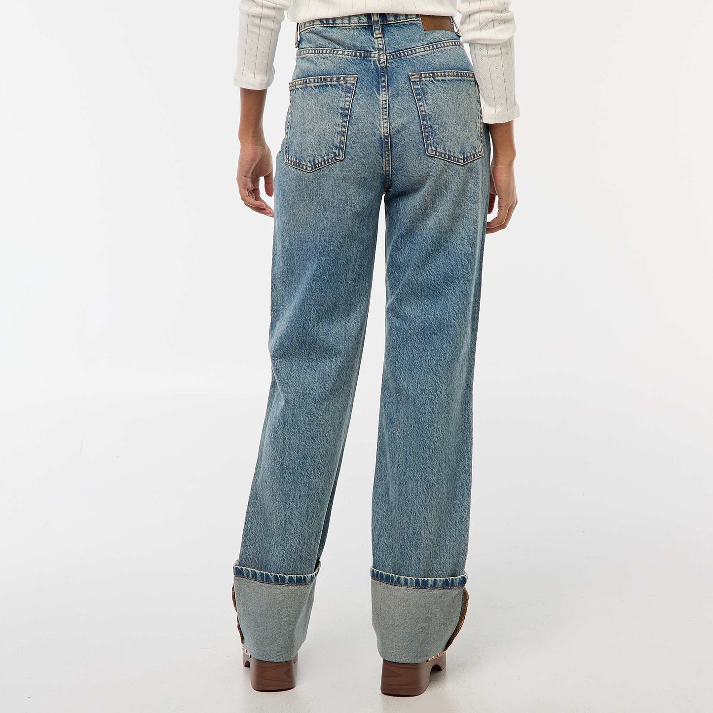 Jean regular / de talle alto con vuelta ancha en el bajo AZUL