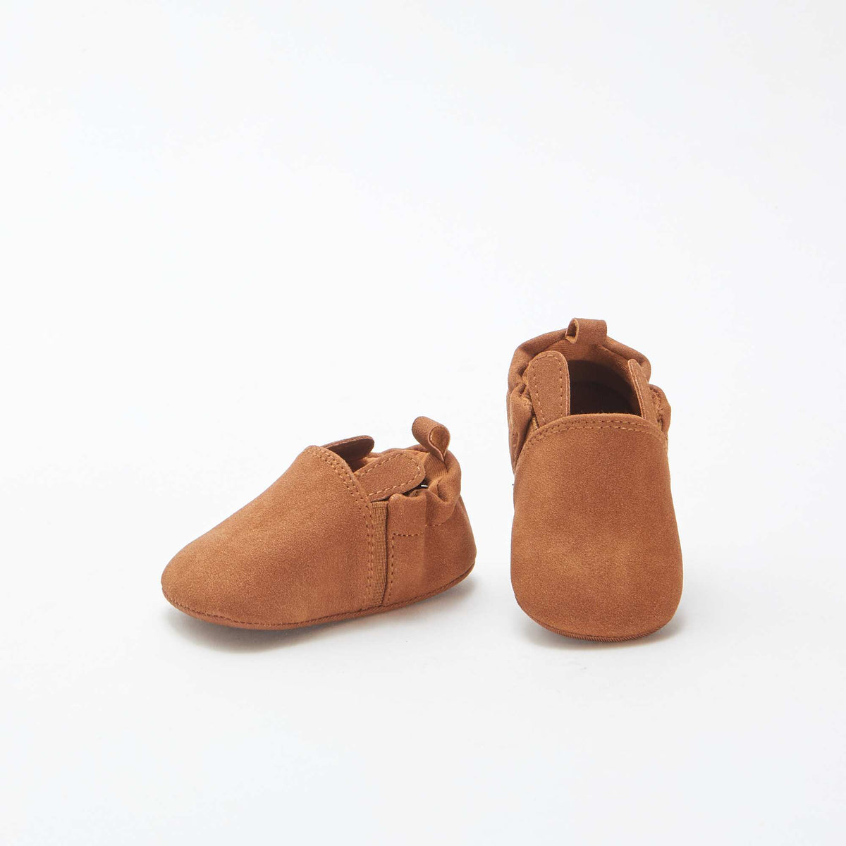 Zapatillas de antelina con orejitas con relieve MARRON