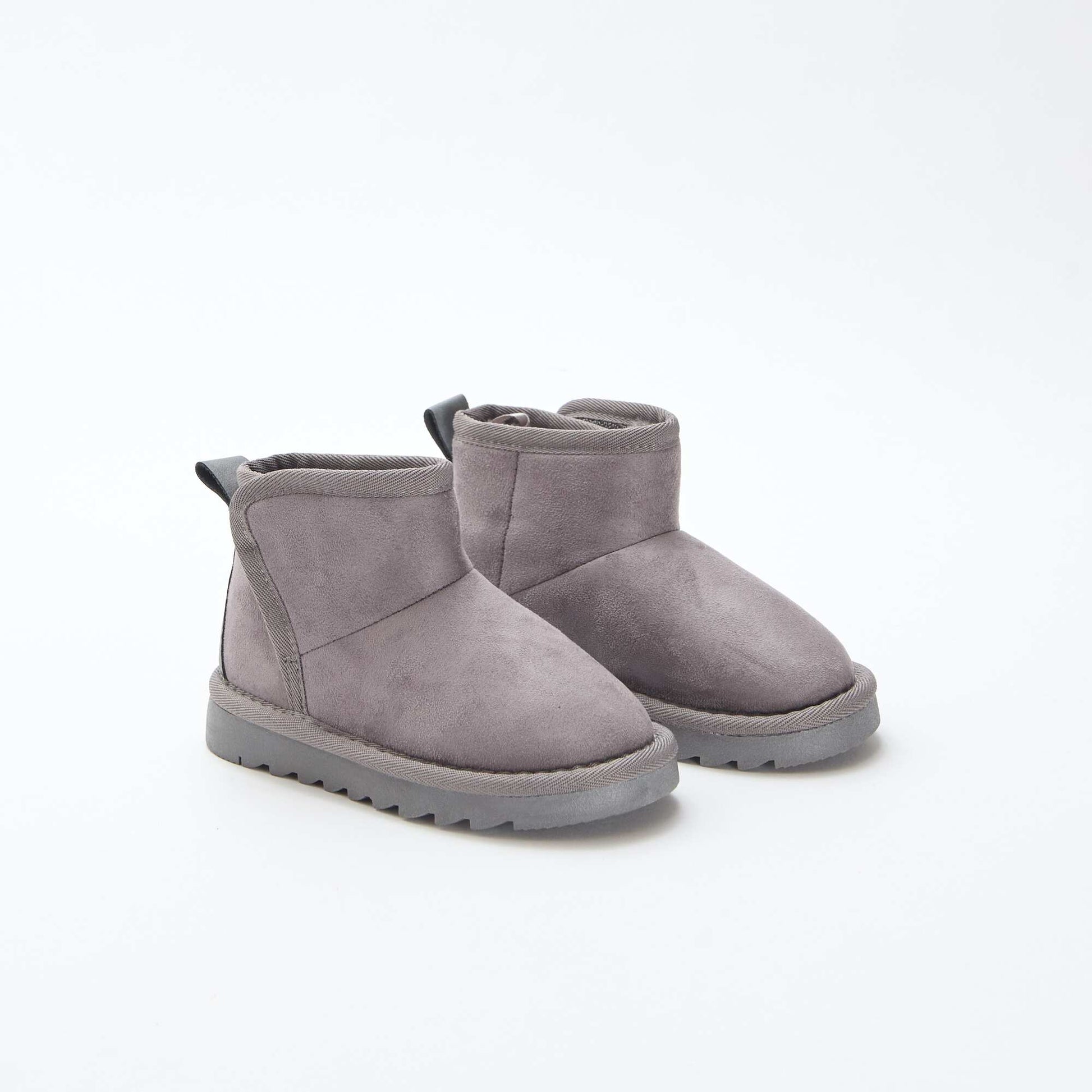 Botines estilo sueco en serraje GRIS