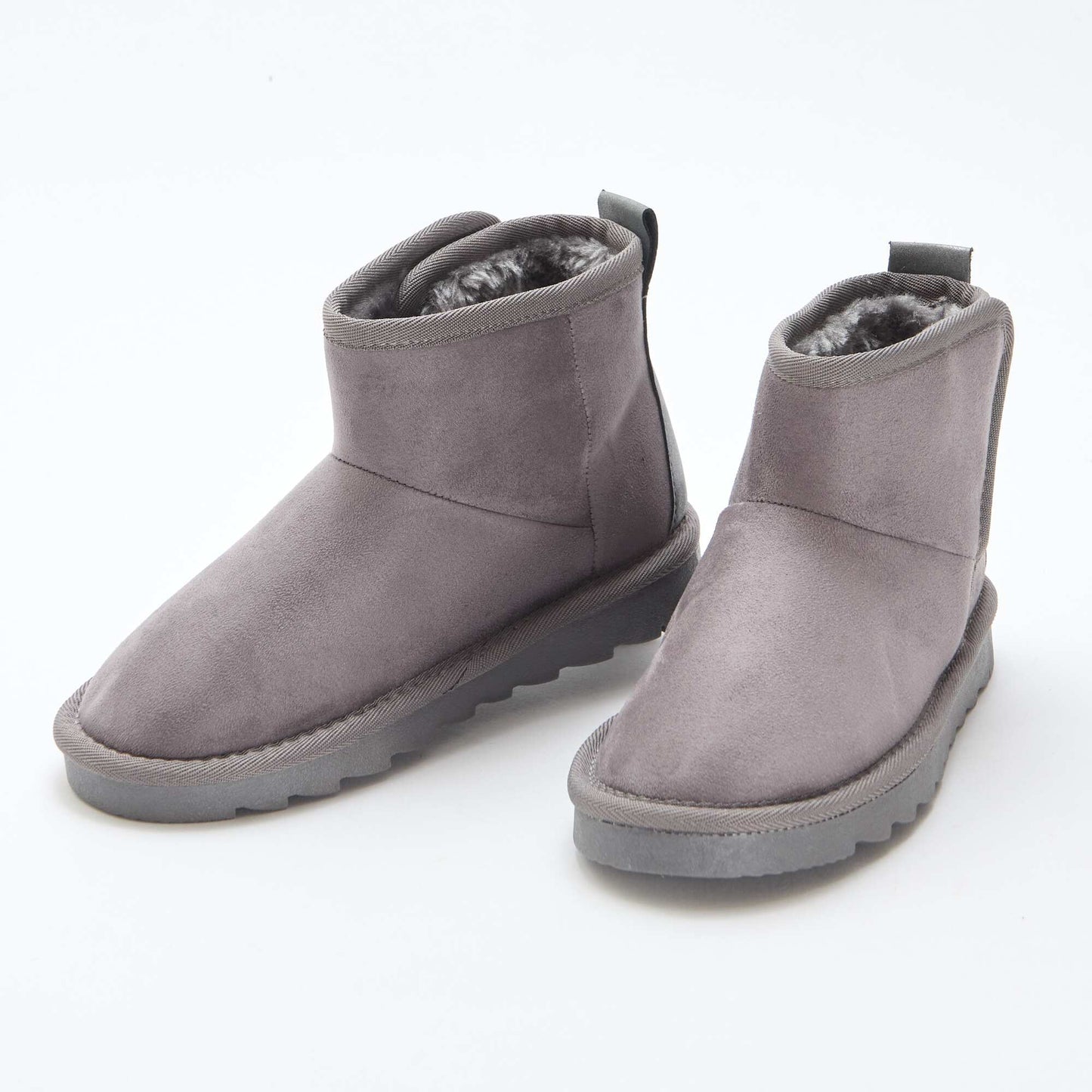 Botas estilo sueco en nobuck GRIS