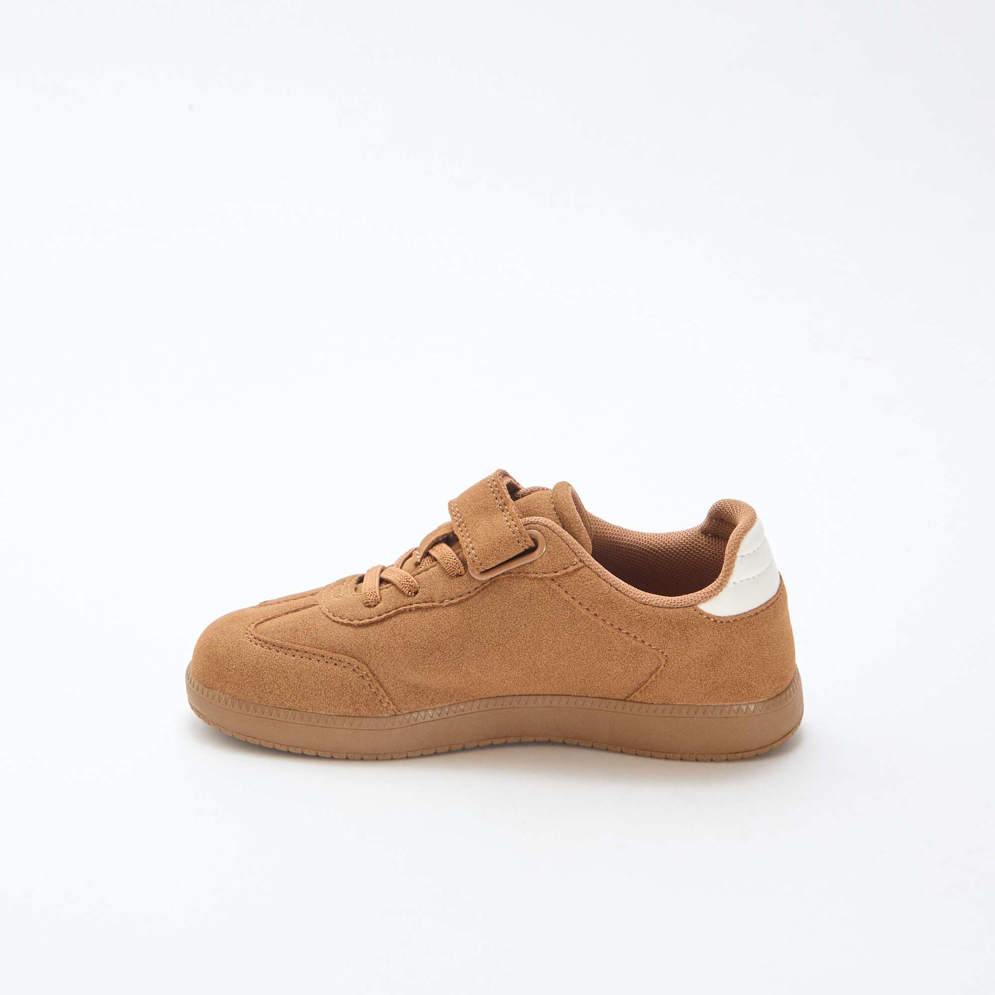 Zapatillas modernas bicolor MARRON