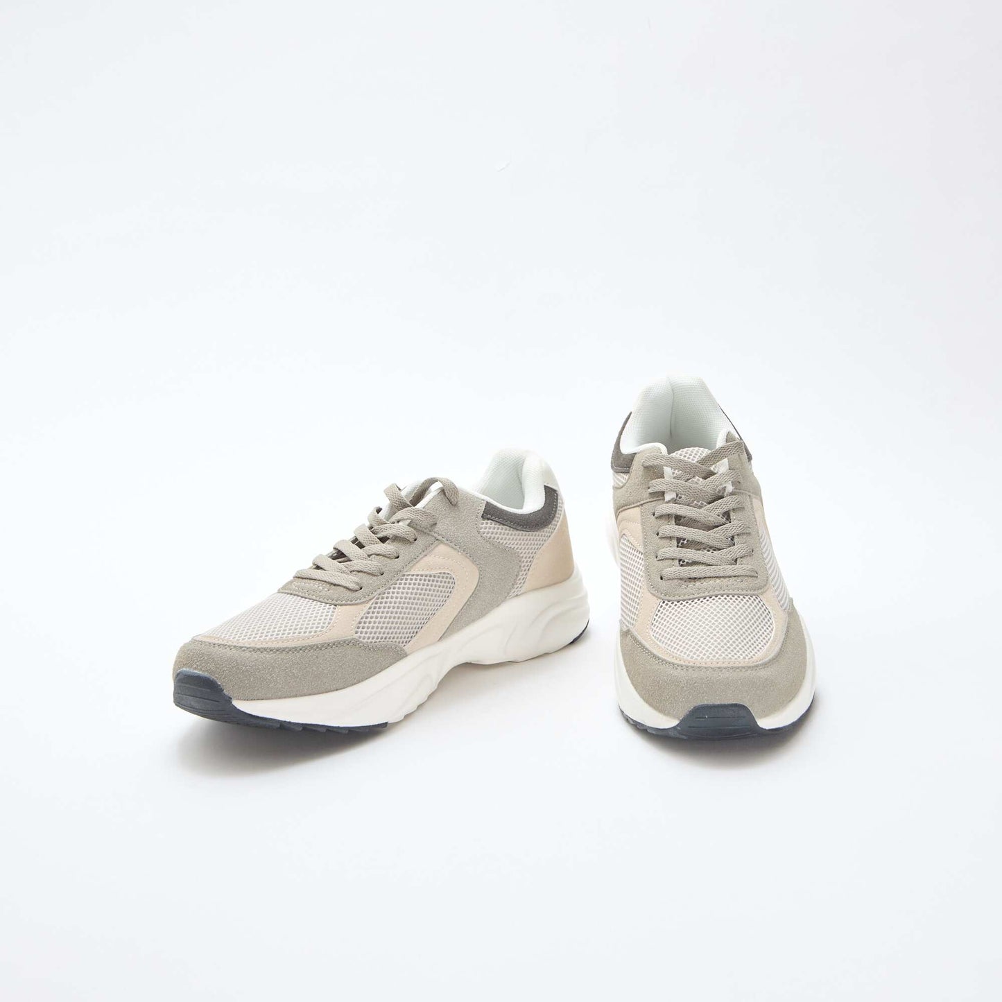 Zapatillas de running de malla y ante tricolor GRIS