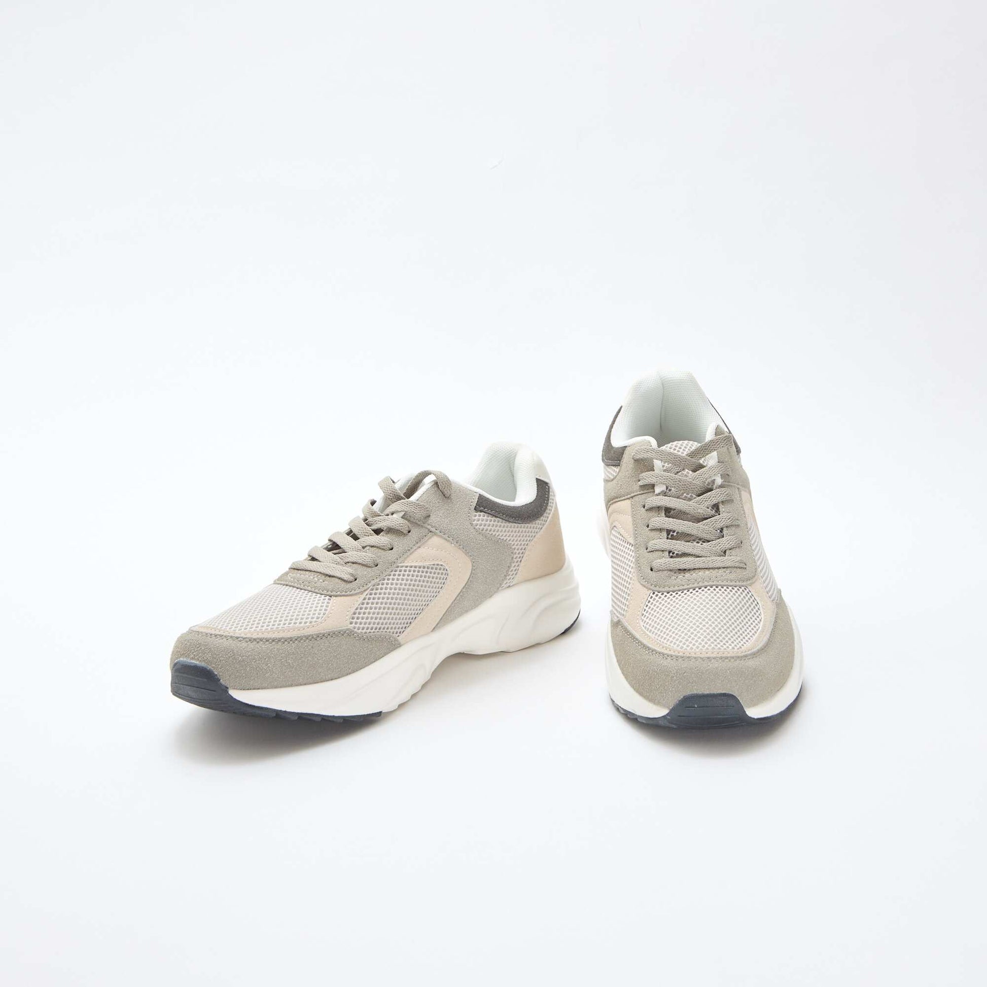 Zapatillas de running de malla y ante tricolor GRIS