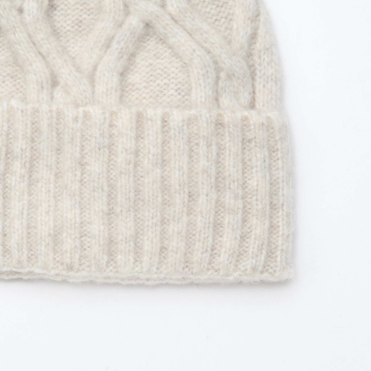 Gorro liso y acanalado con pompón BEIGE