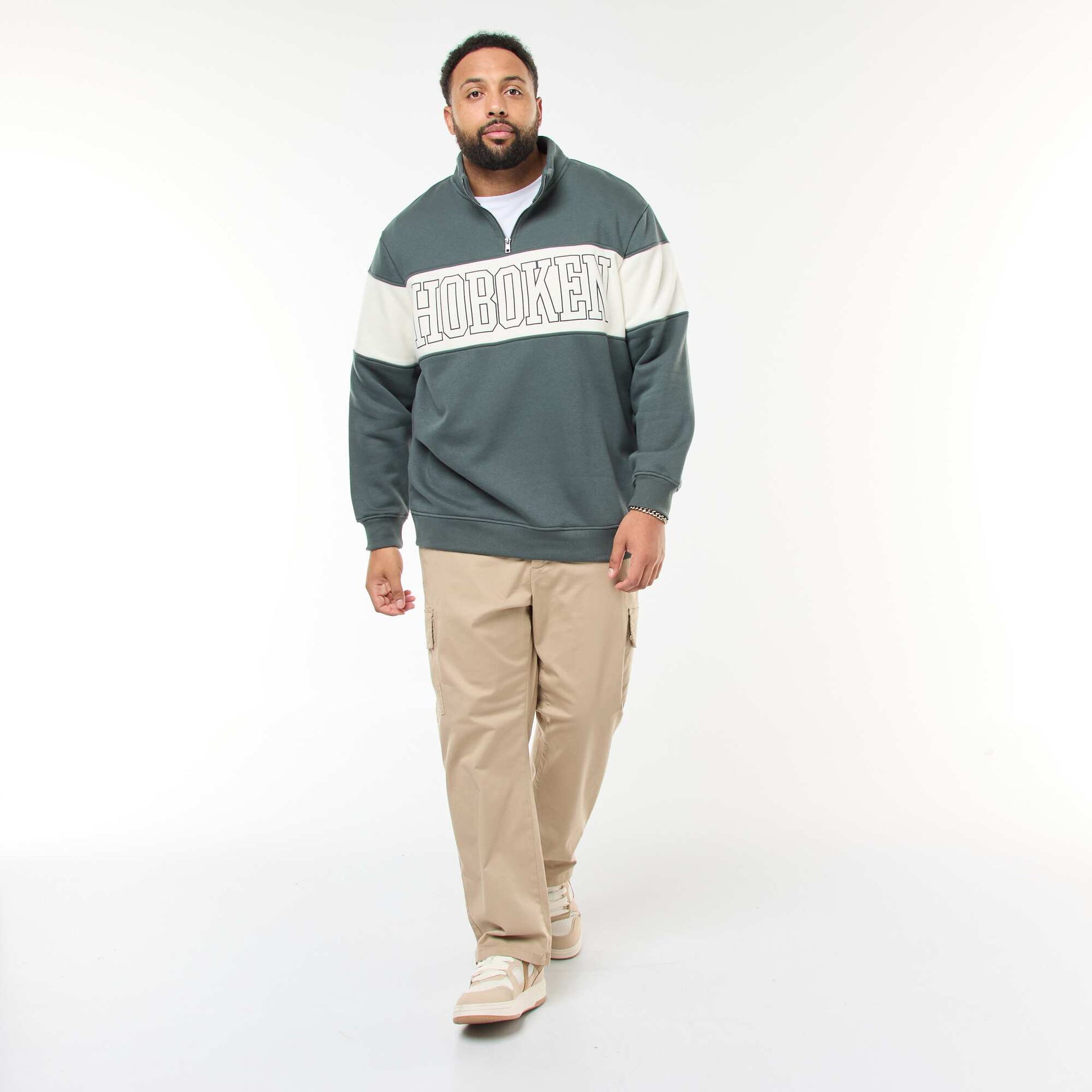 Sweater cuello camionero estilo colorblock en felpa VERDE