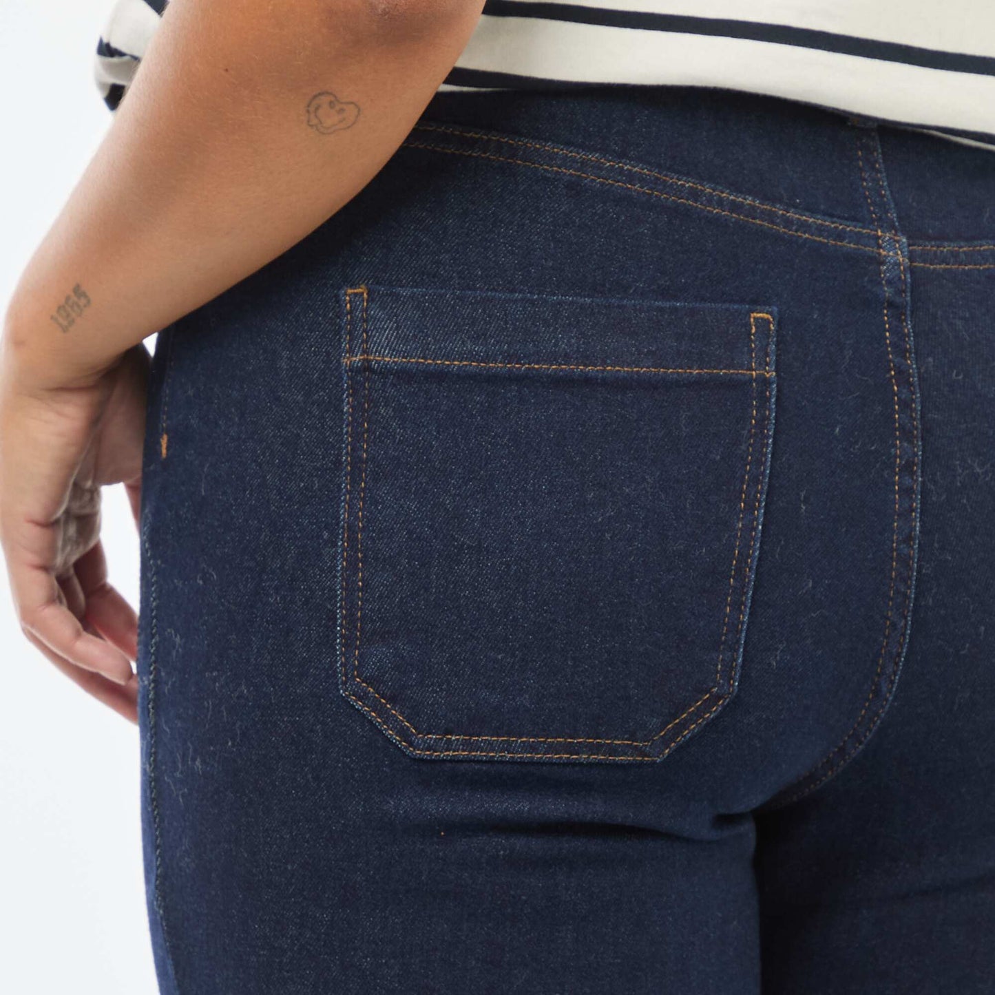 Pantalón flare AZUL