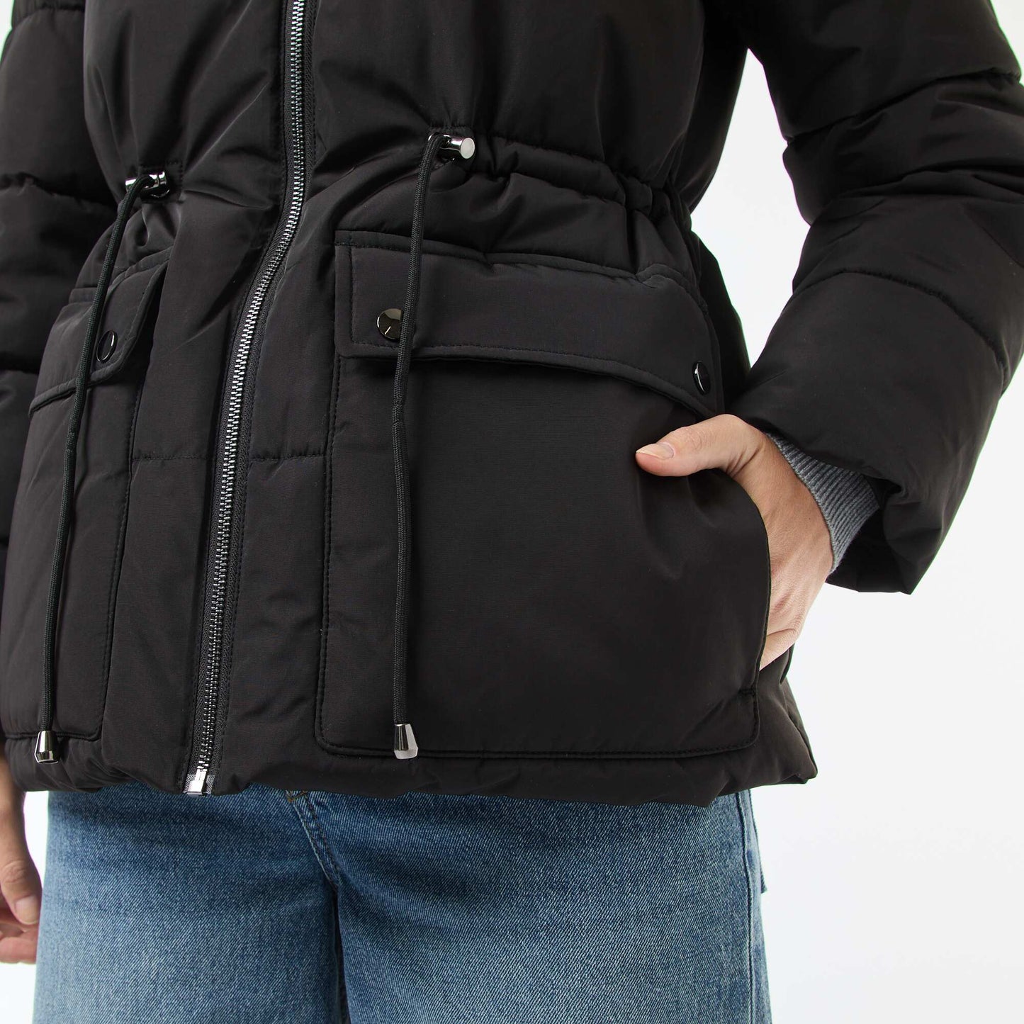 Abrigo acolchado midi con capucha NEGRO
