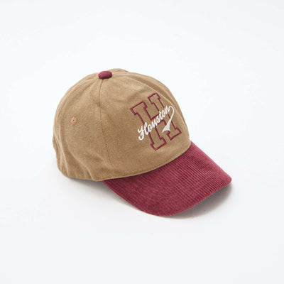 Gorra con visera de tejido de canalé MARRON