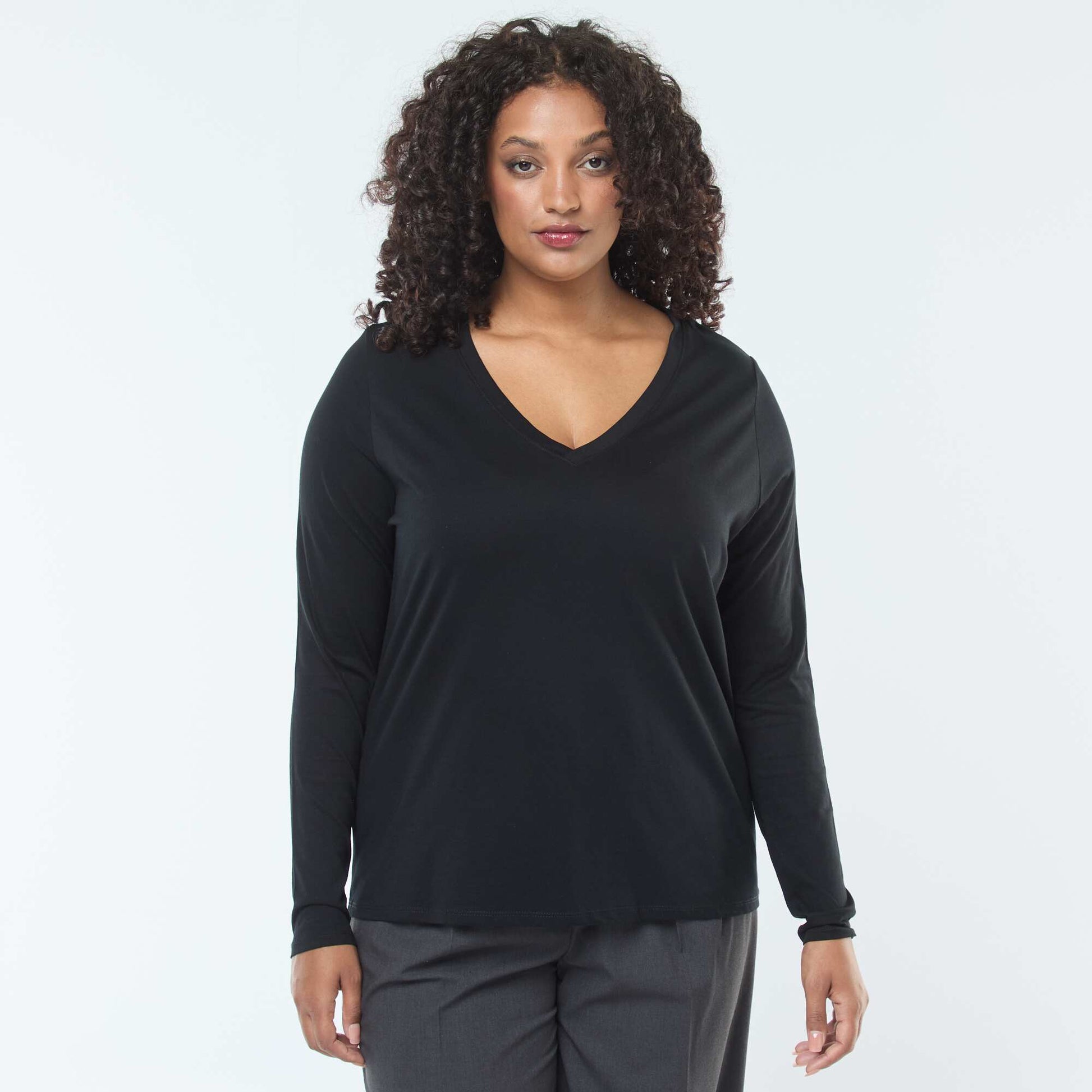 Camiseta de punto con cuello en pico y manga larga NEGRO