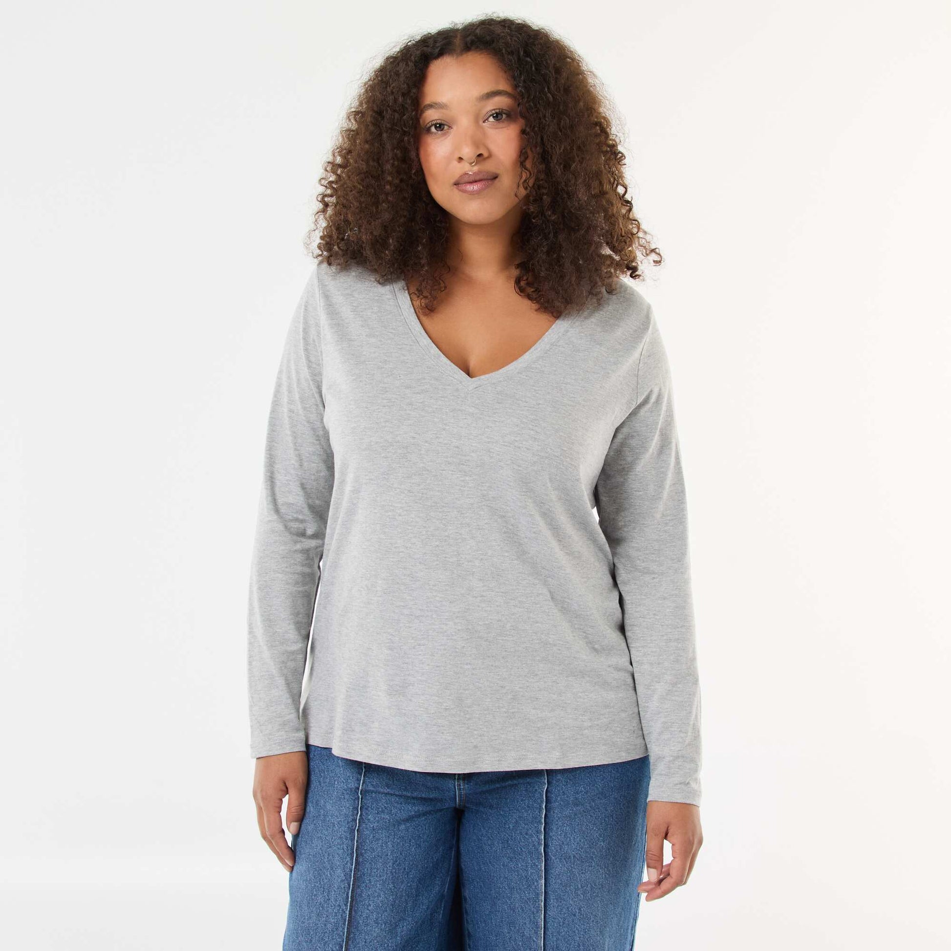 Camiseta de punto con cuello en V y manga corta GRIS