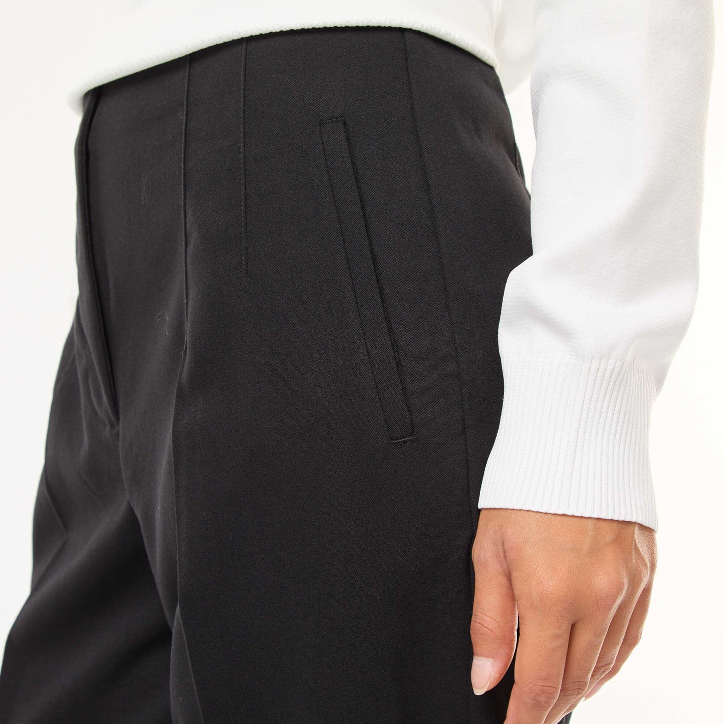 Pantalón recto de tiro alto NEGRO