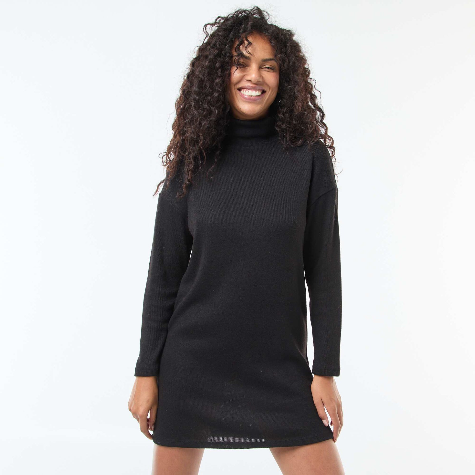 Vestido de punto con cuello alto NEGRO