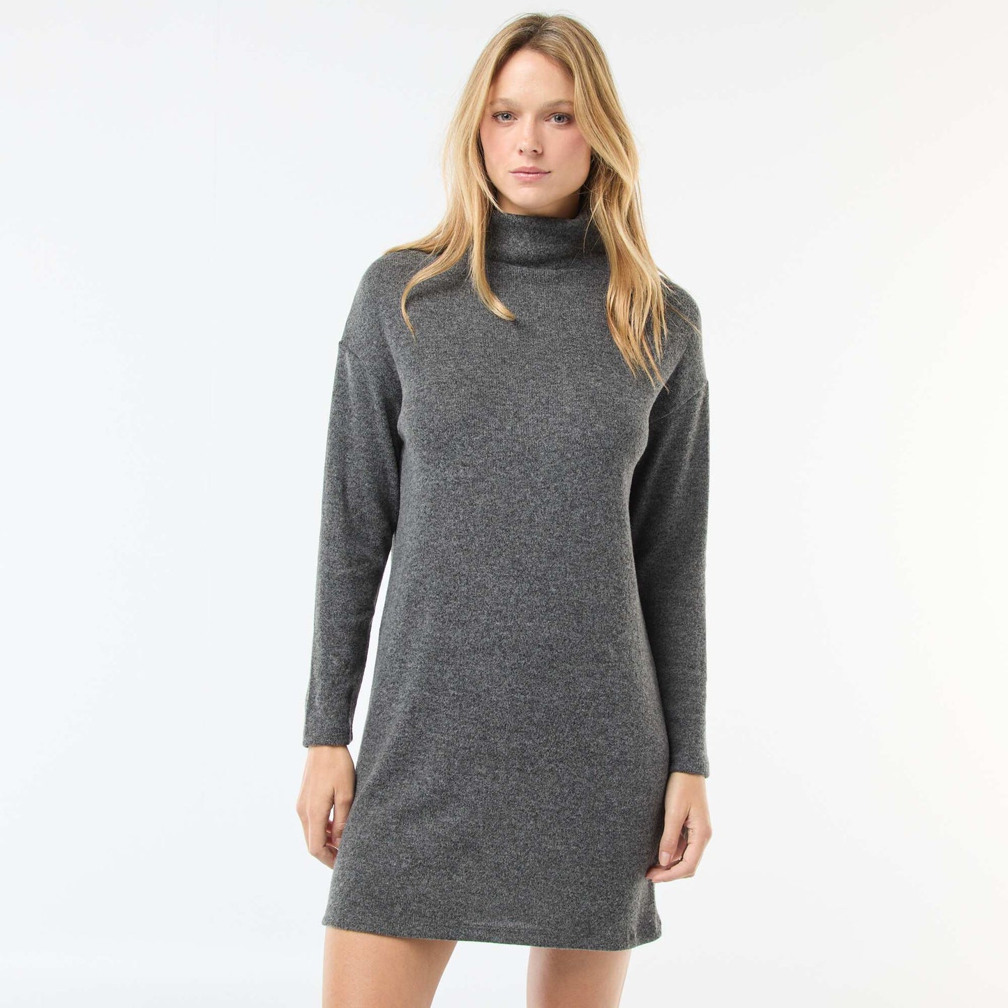 Vestido de punto con cuello alto GRIS