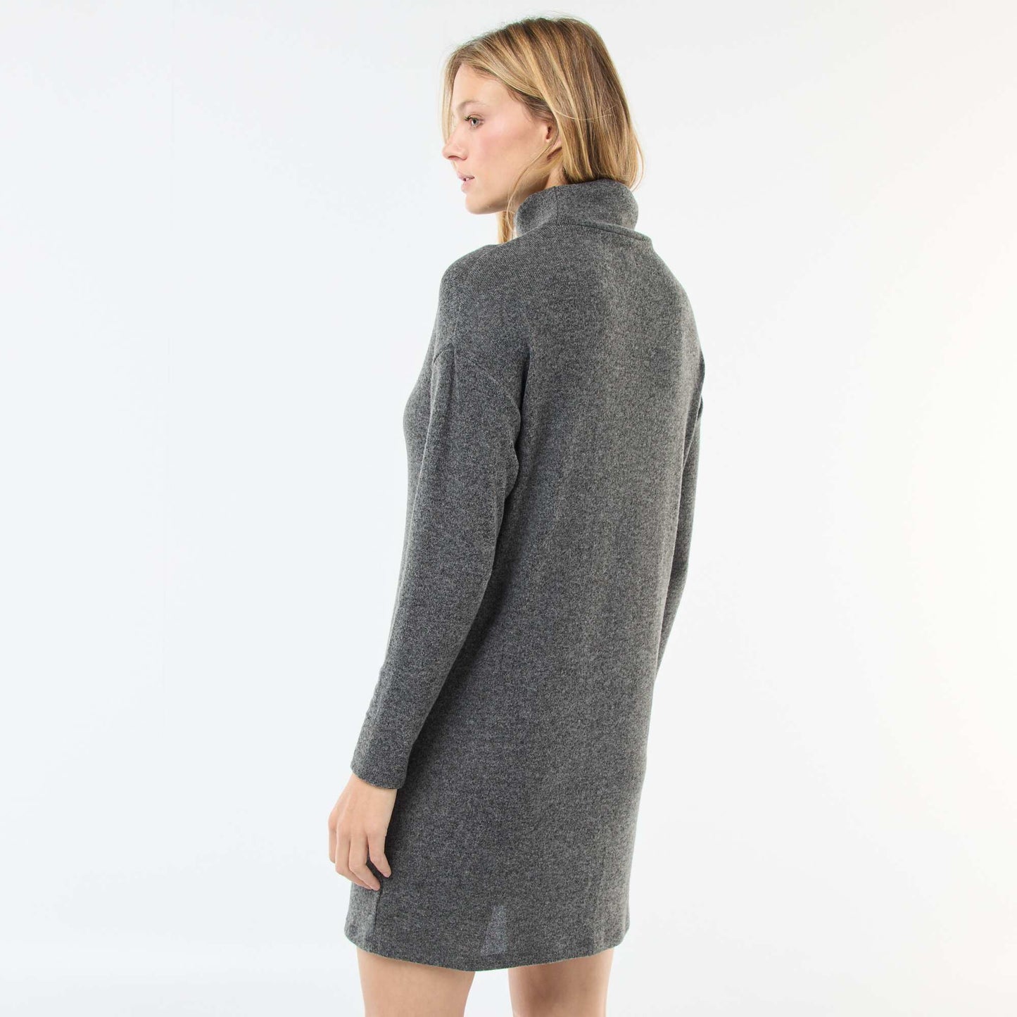 Vestido de punto con cuello alto GRIS