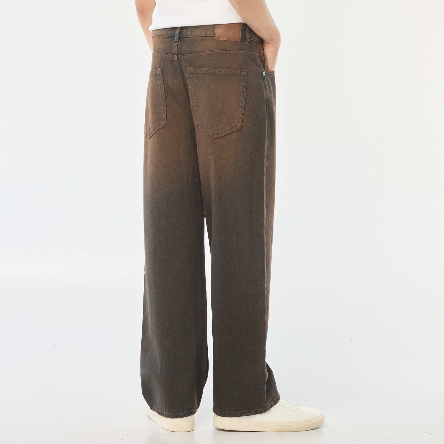Jean ancho tipo baggy con 5 bolsillos NEGRO