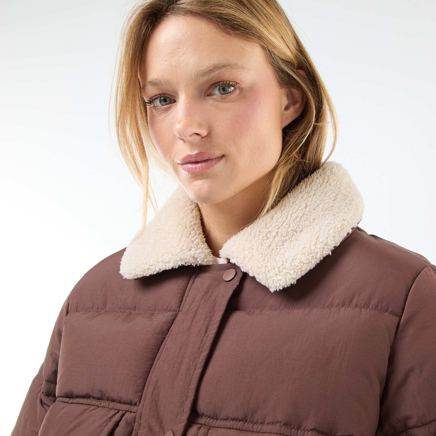 Campera acolchada con cuello efecto borreguito MARRON